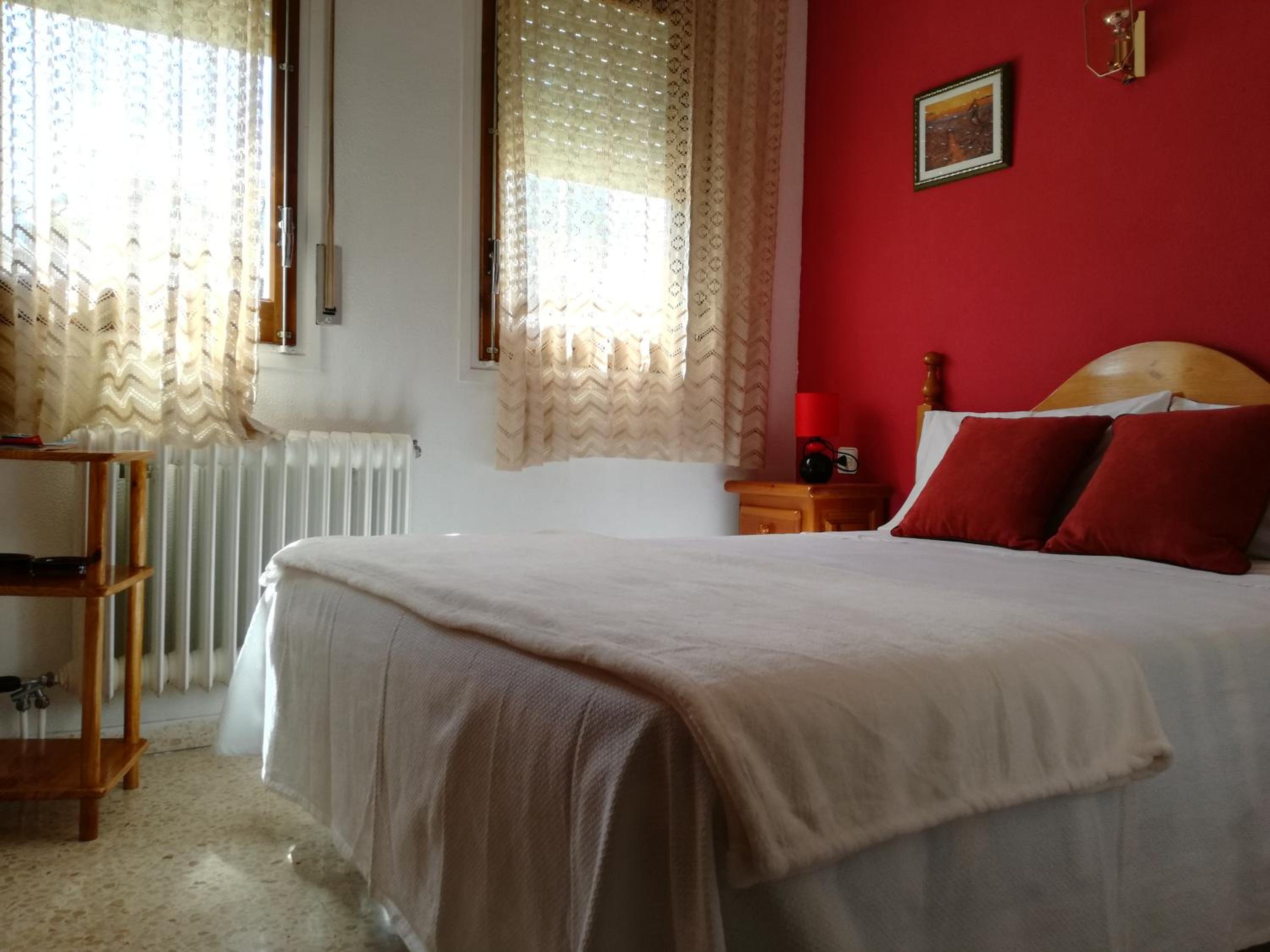 Double or Twin Room - Photo 1