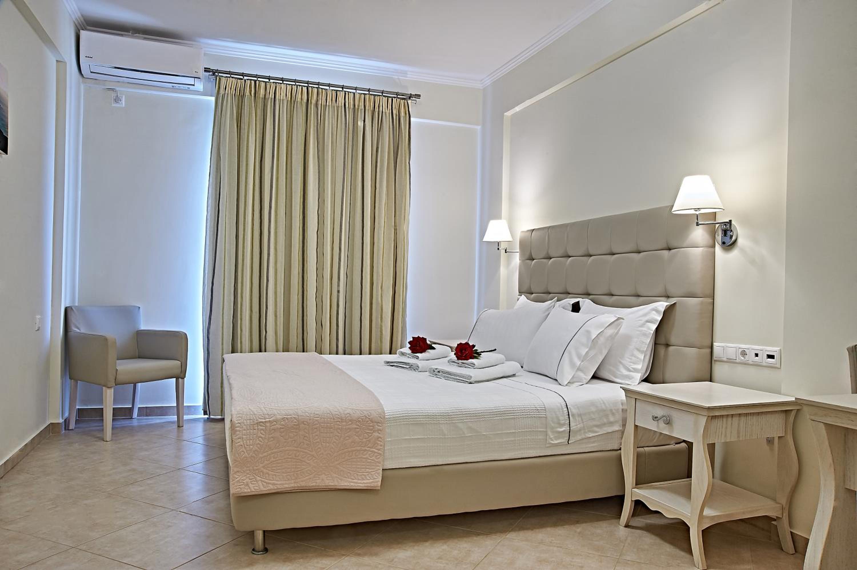 Double Room with Limited Sea View