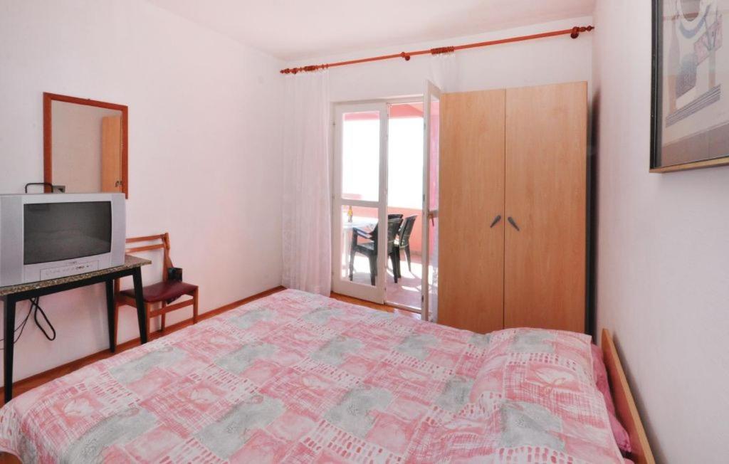 Apartment with Sea View photo 1