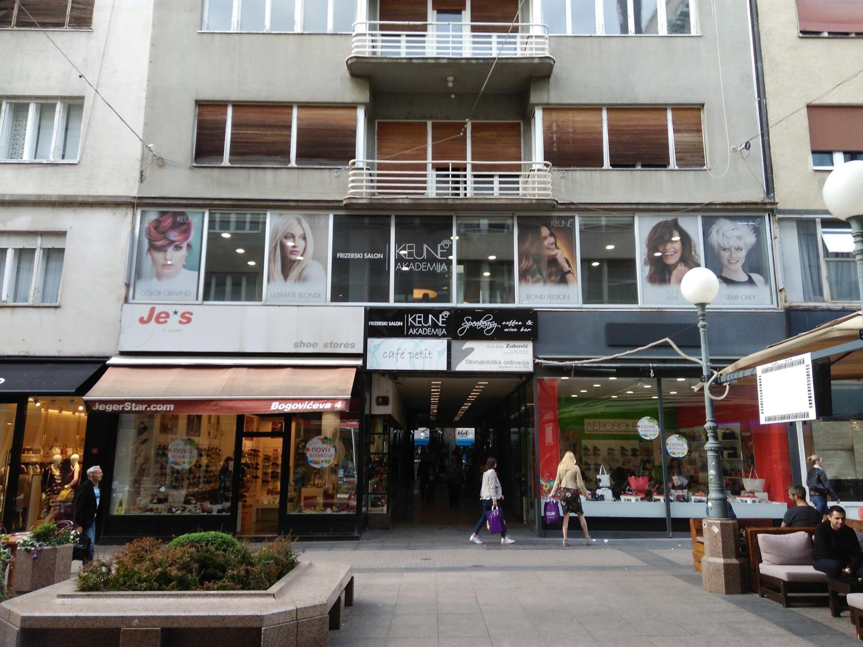 Suite - Photo 29