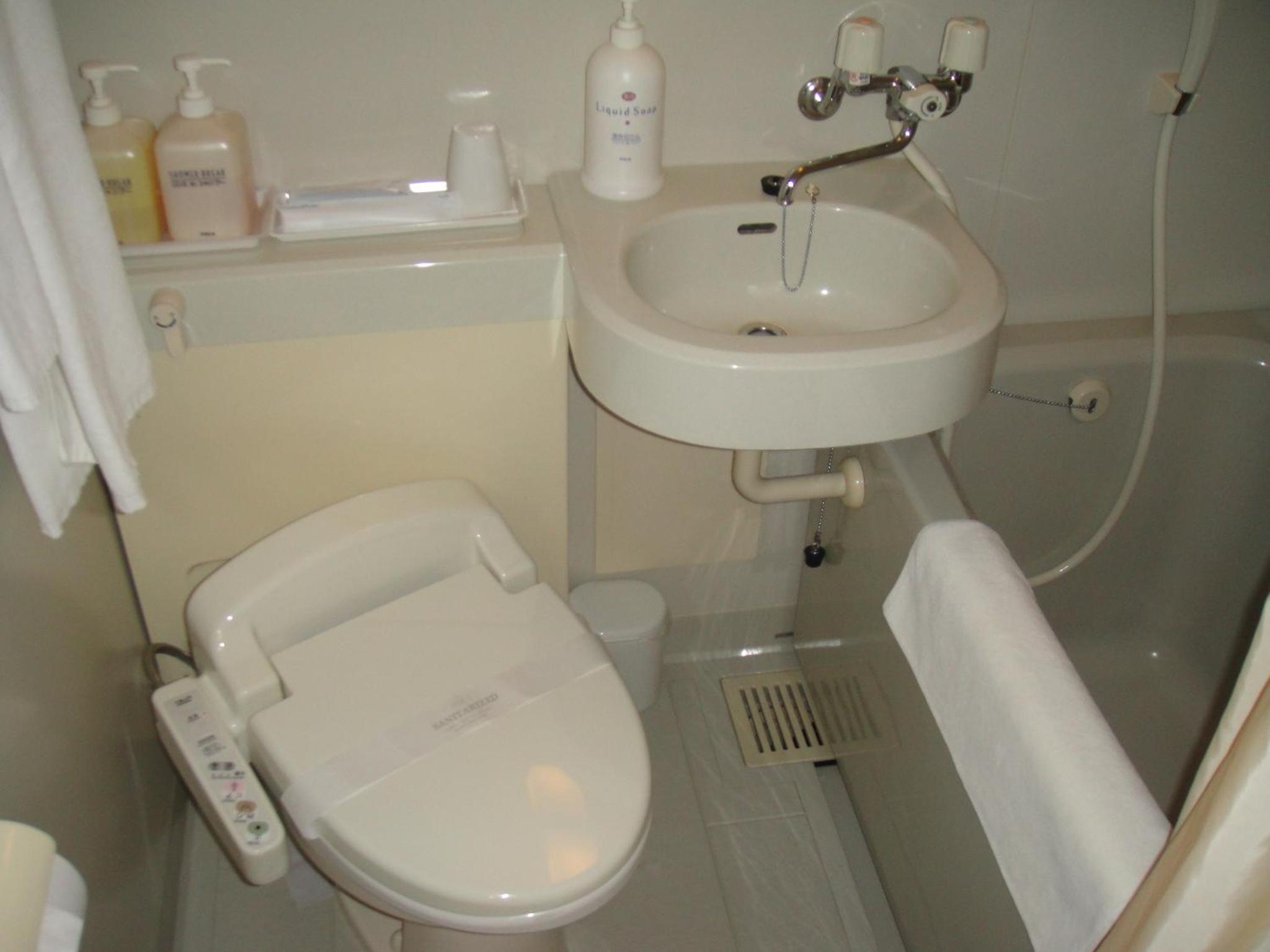 Twin Room - Photo 3
