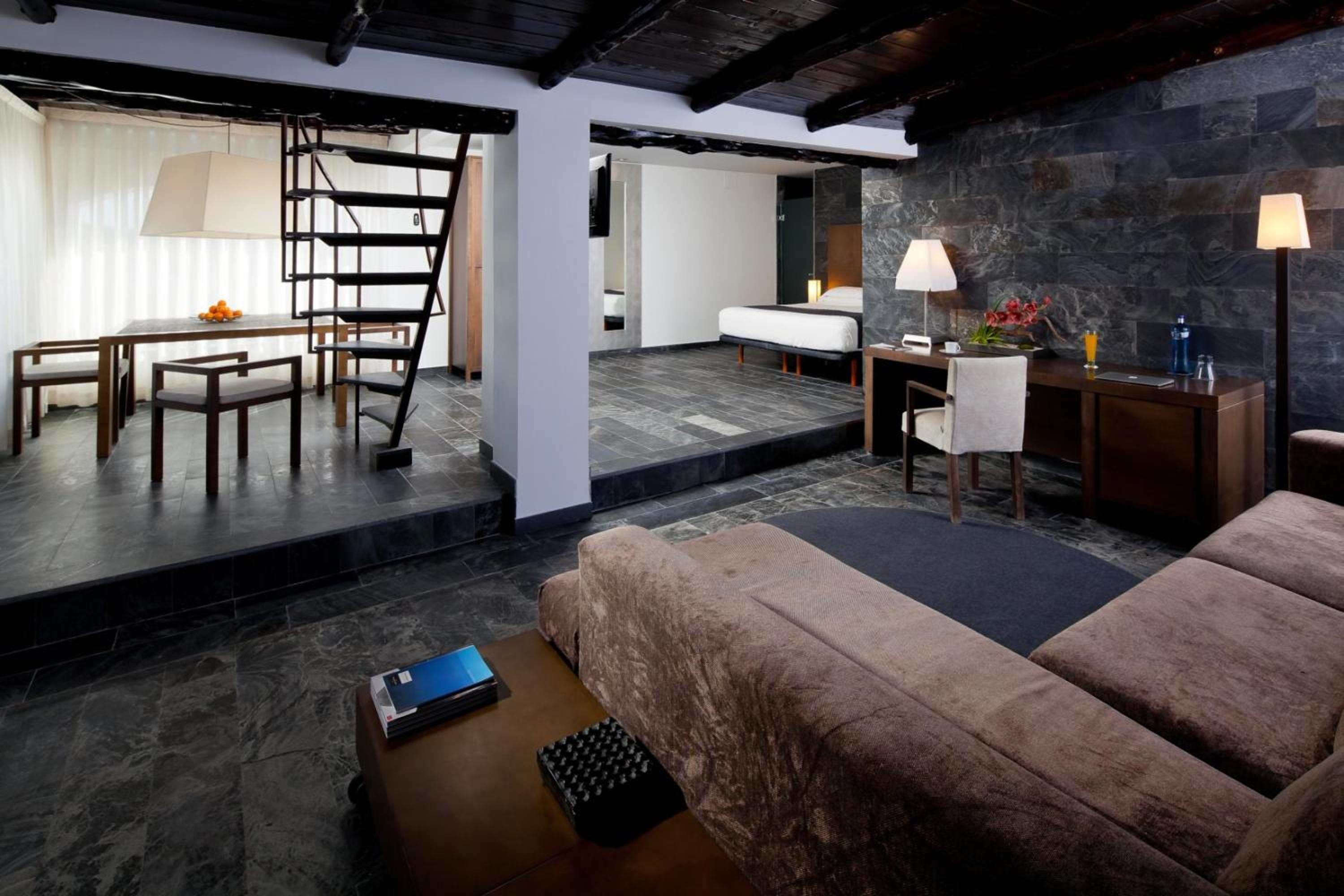 Suite with Terrace photo 3