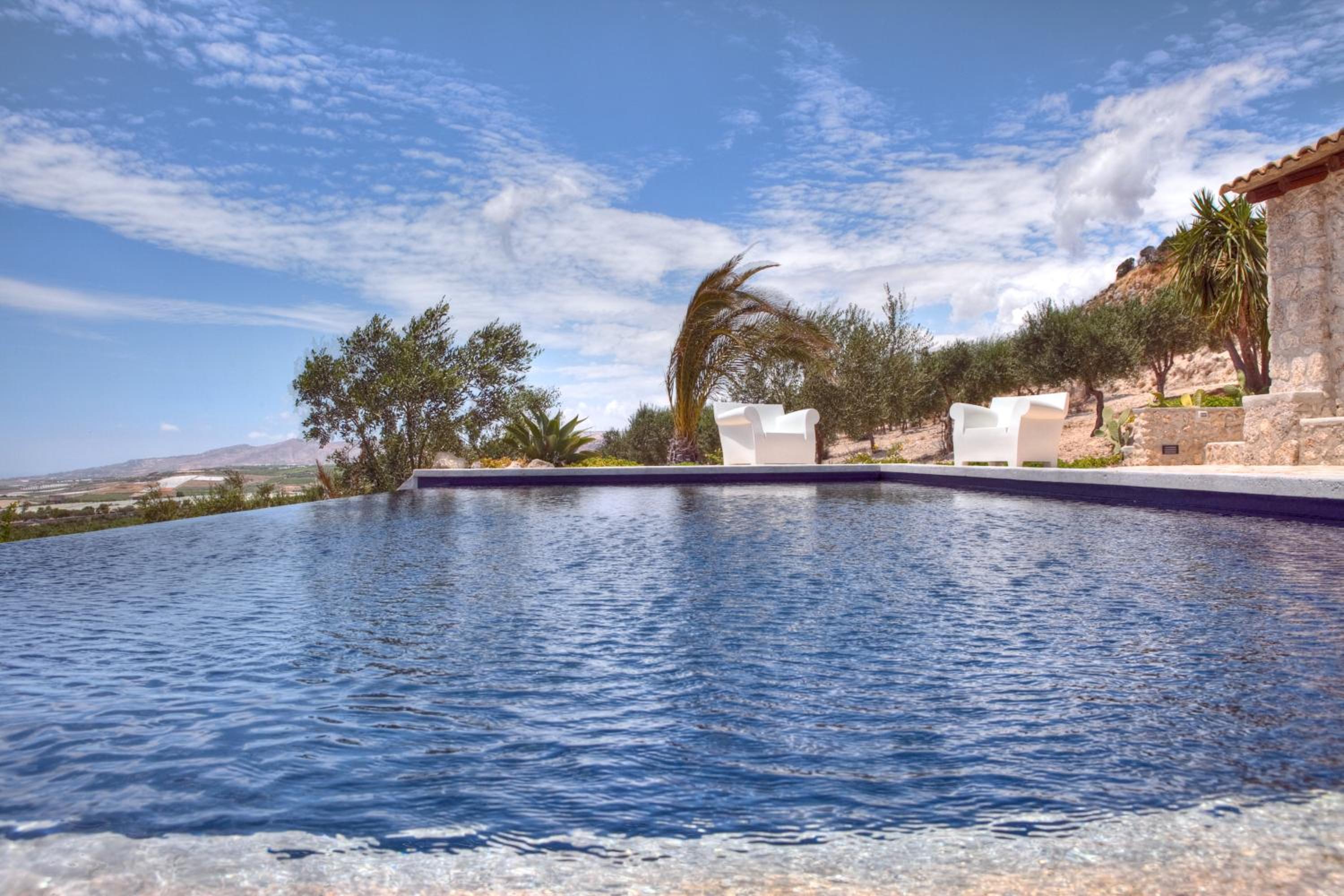Villa with Private Pool photo 3