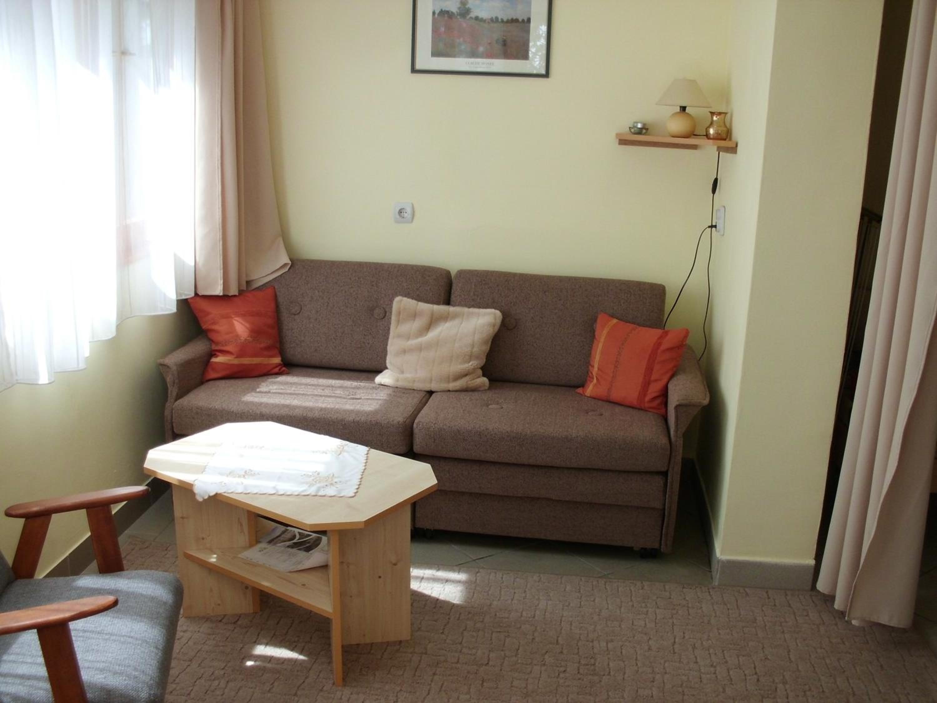 Studio Apartment photo 2