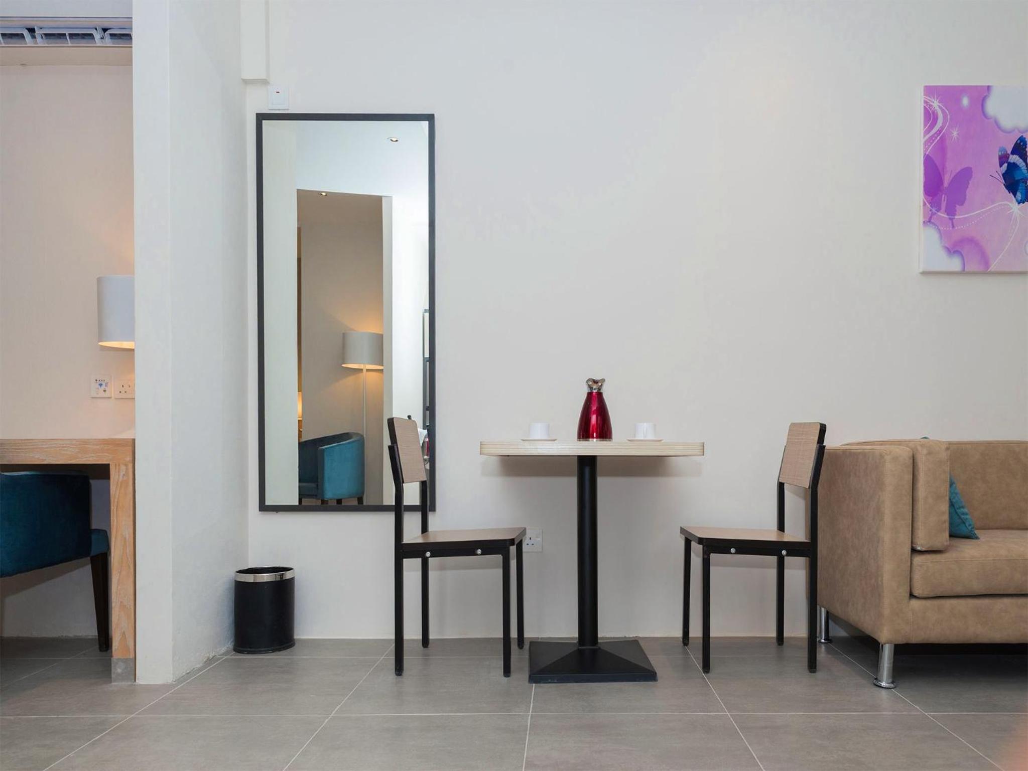 Premiere Suite / Self Catering - Photo 11