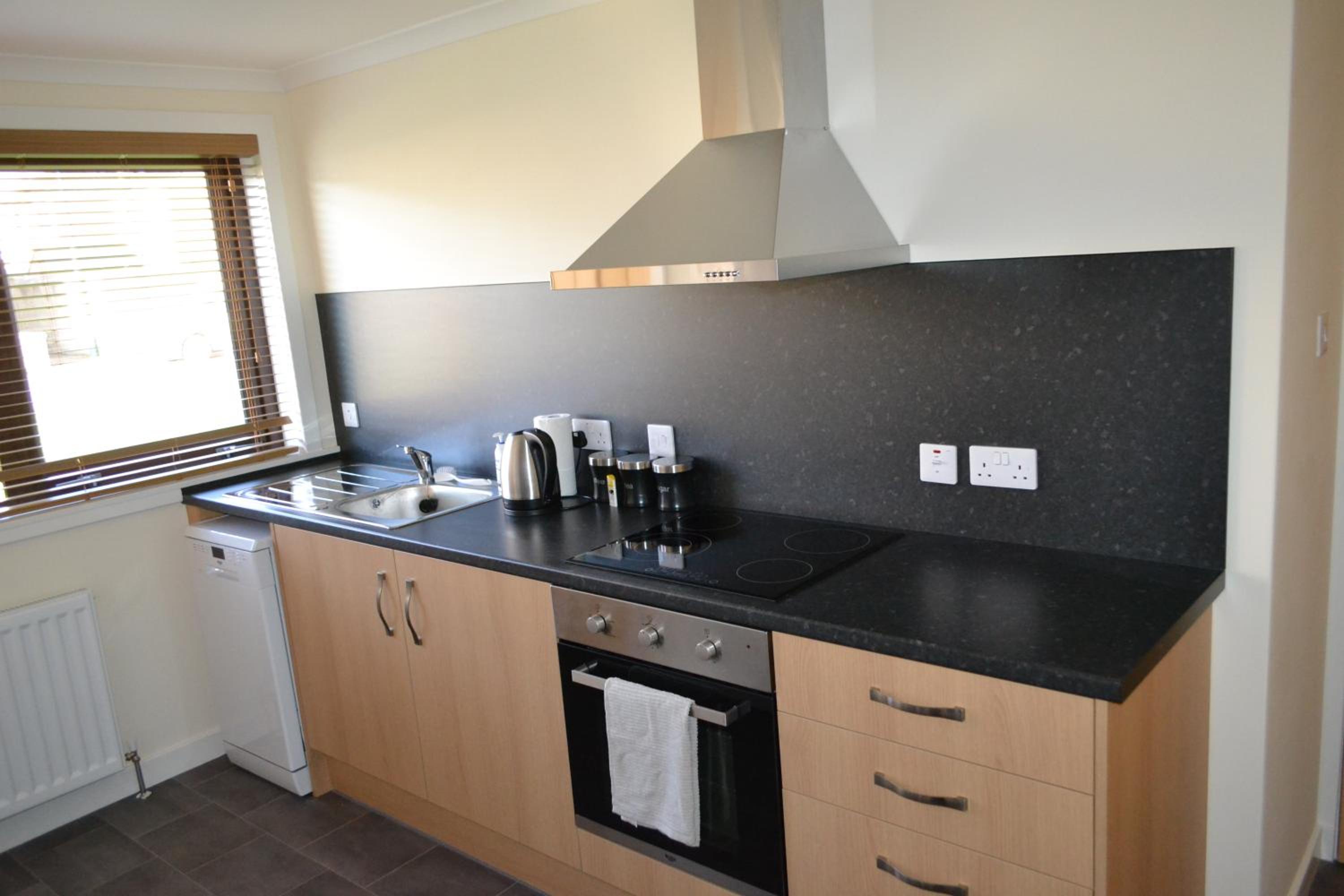 Apartment - Ground Floor - Photo 3