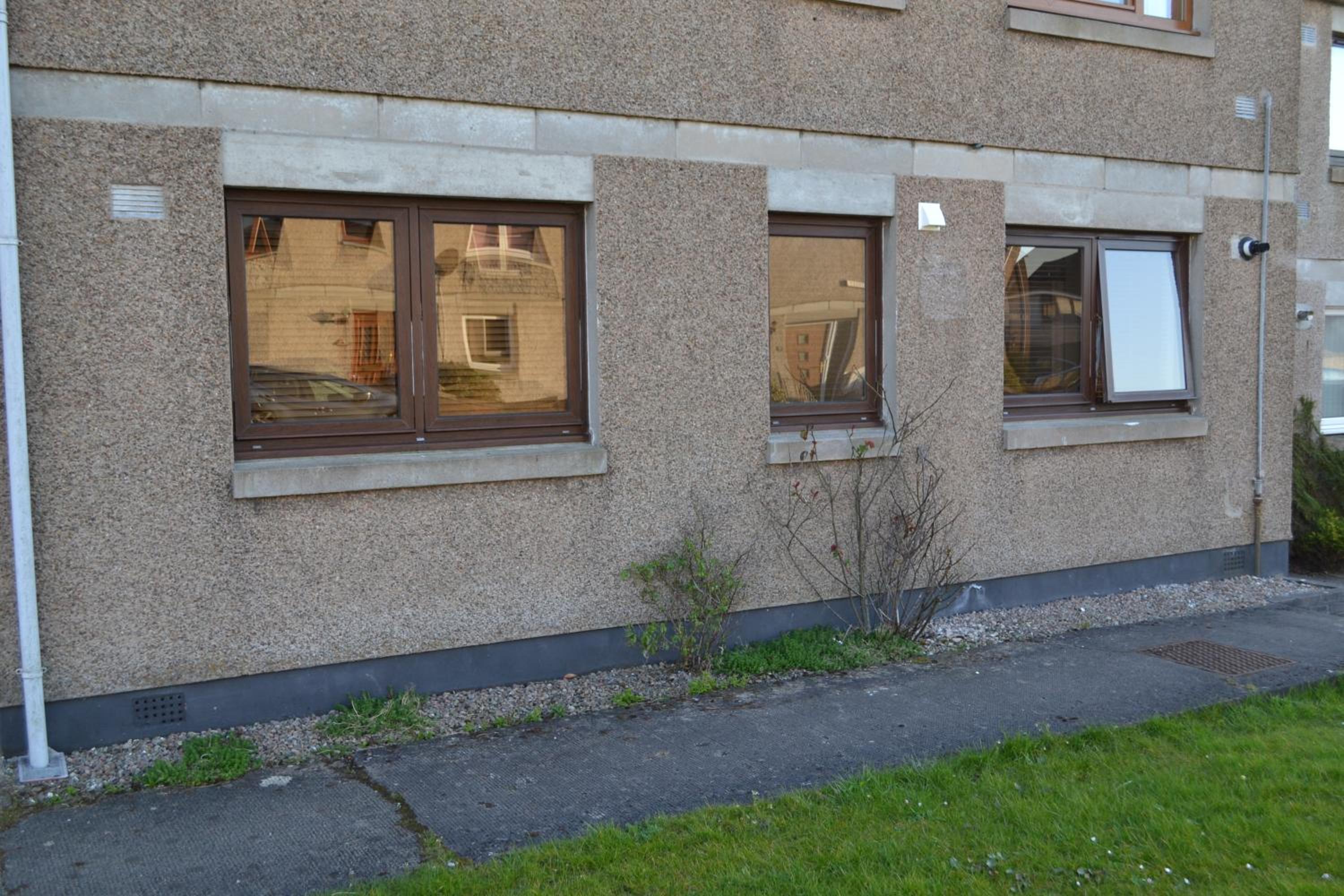 Apartment - Ground Floor - Photo 9