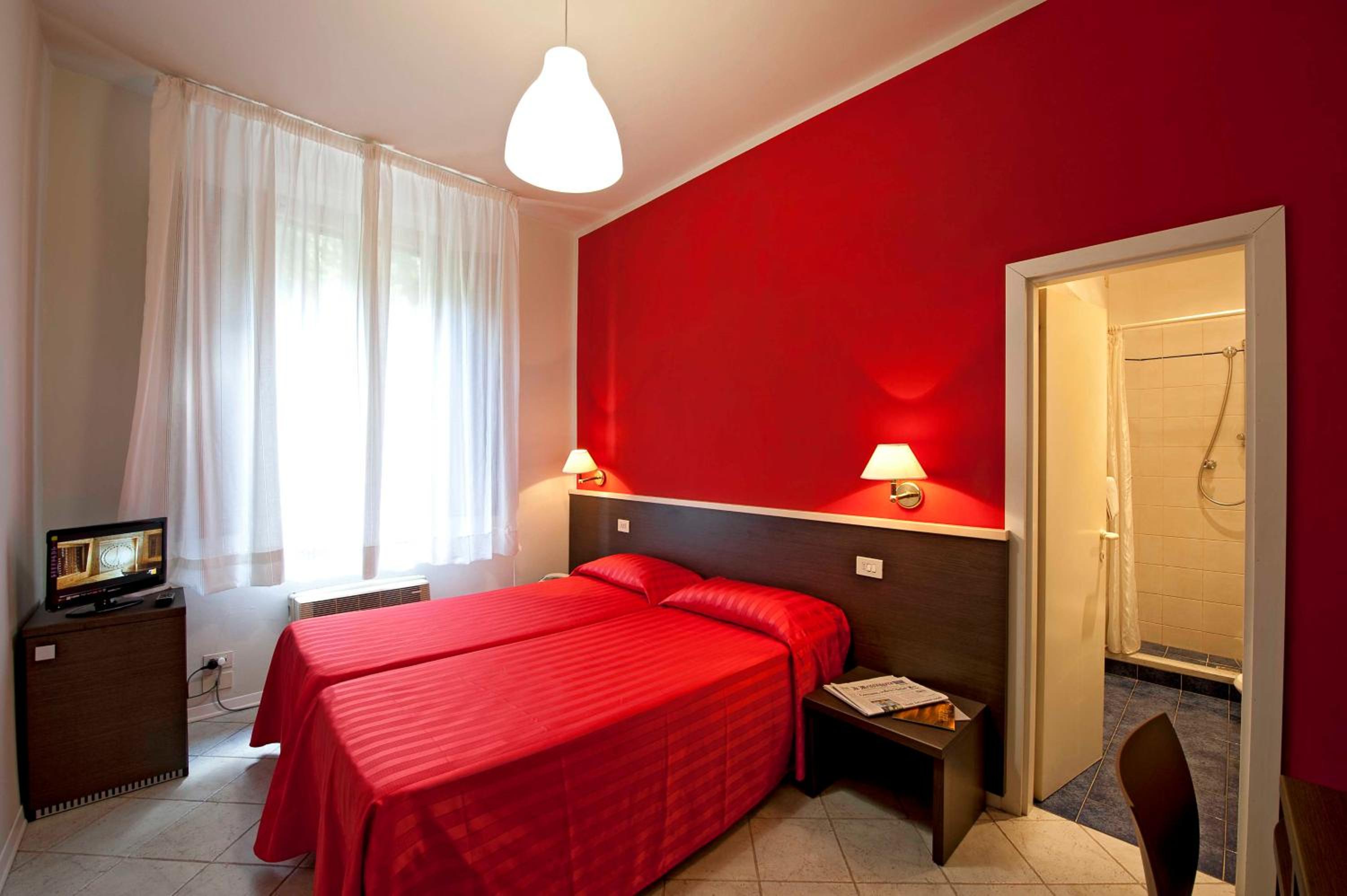 Double or Twin Room - Photo 13