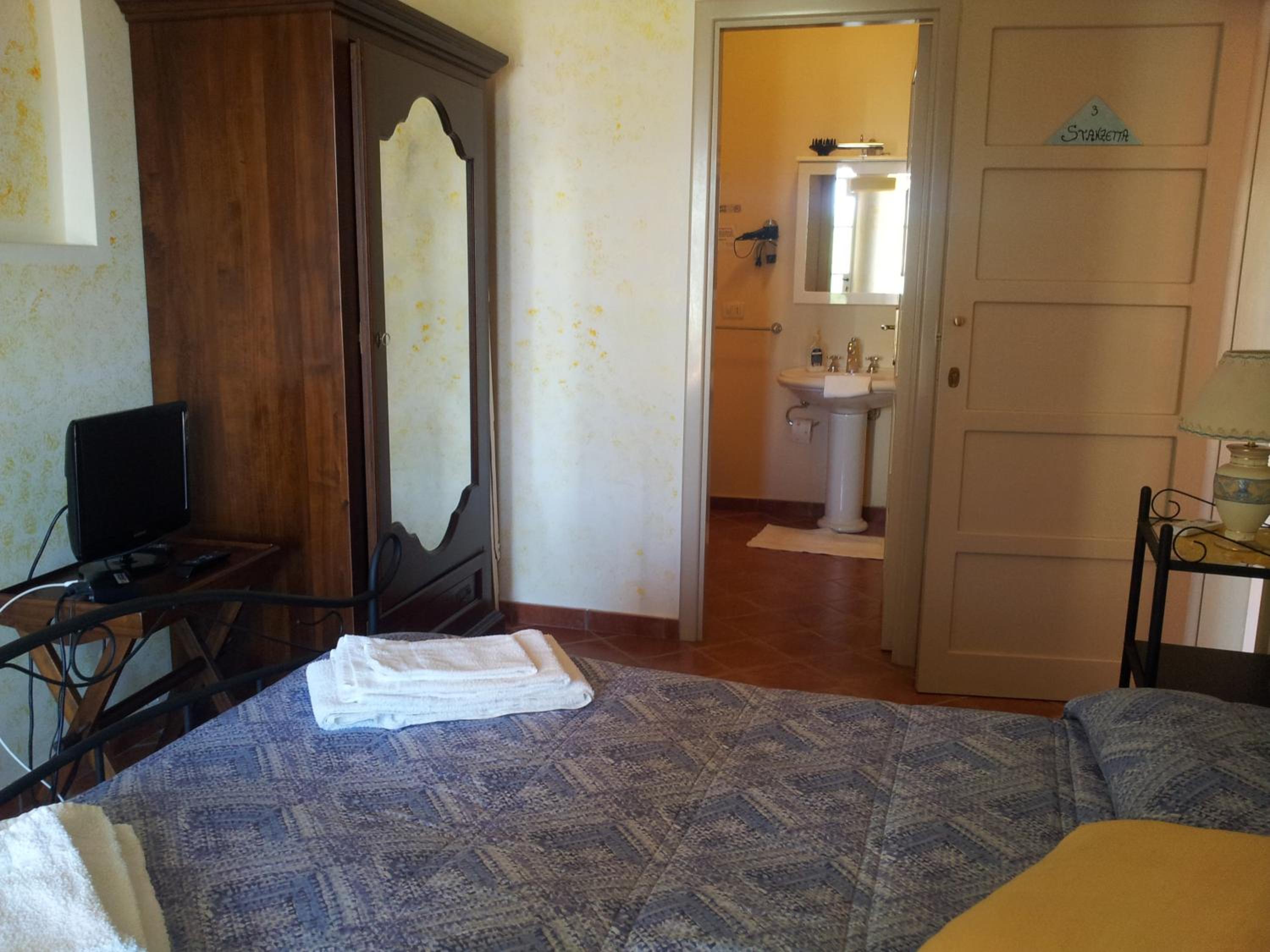 Double Room photo 3