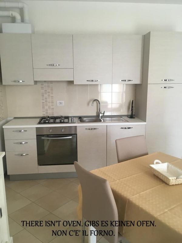 Apartment with Lake View - Photo 2