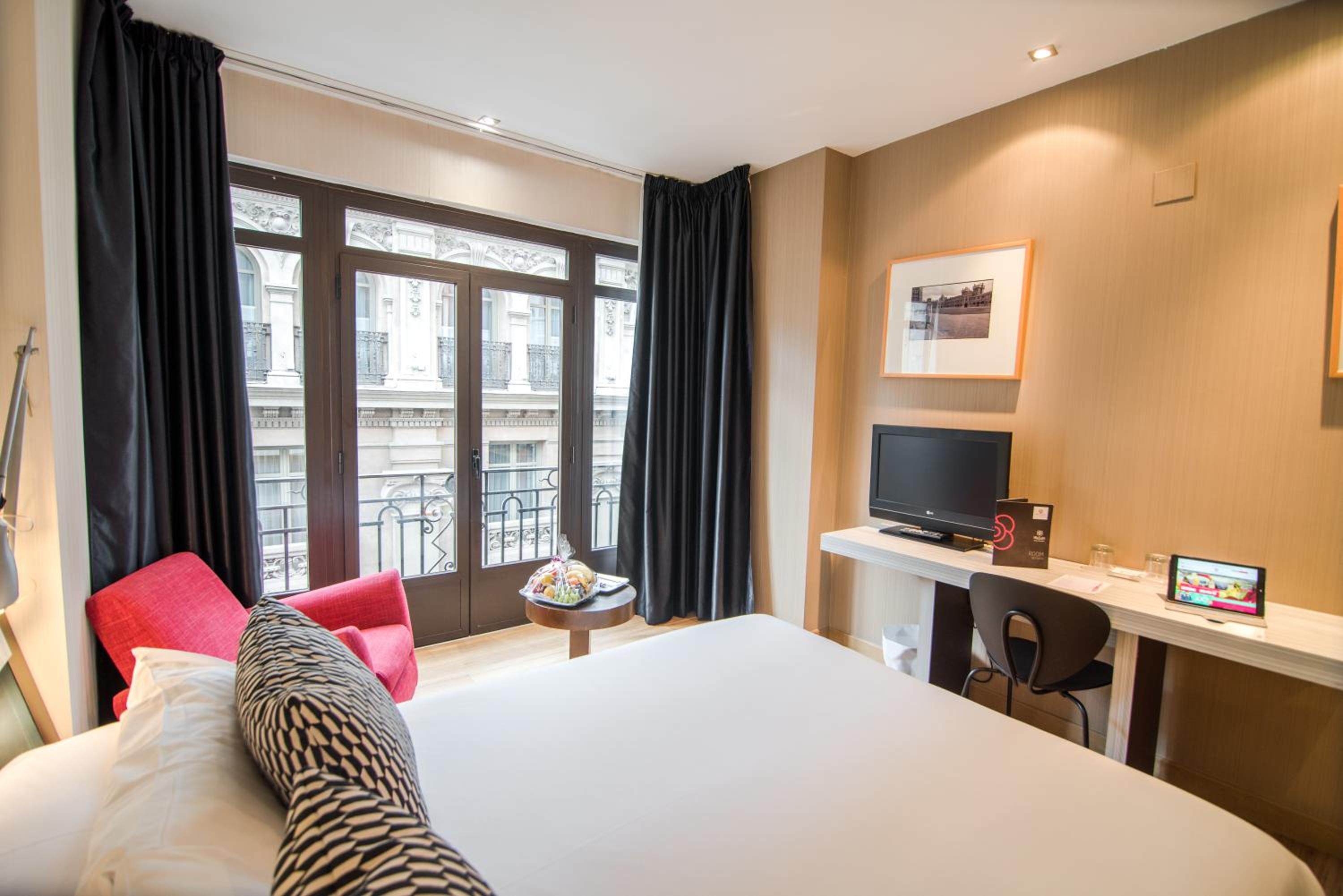 Double or Twin Room - Photo 3