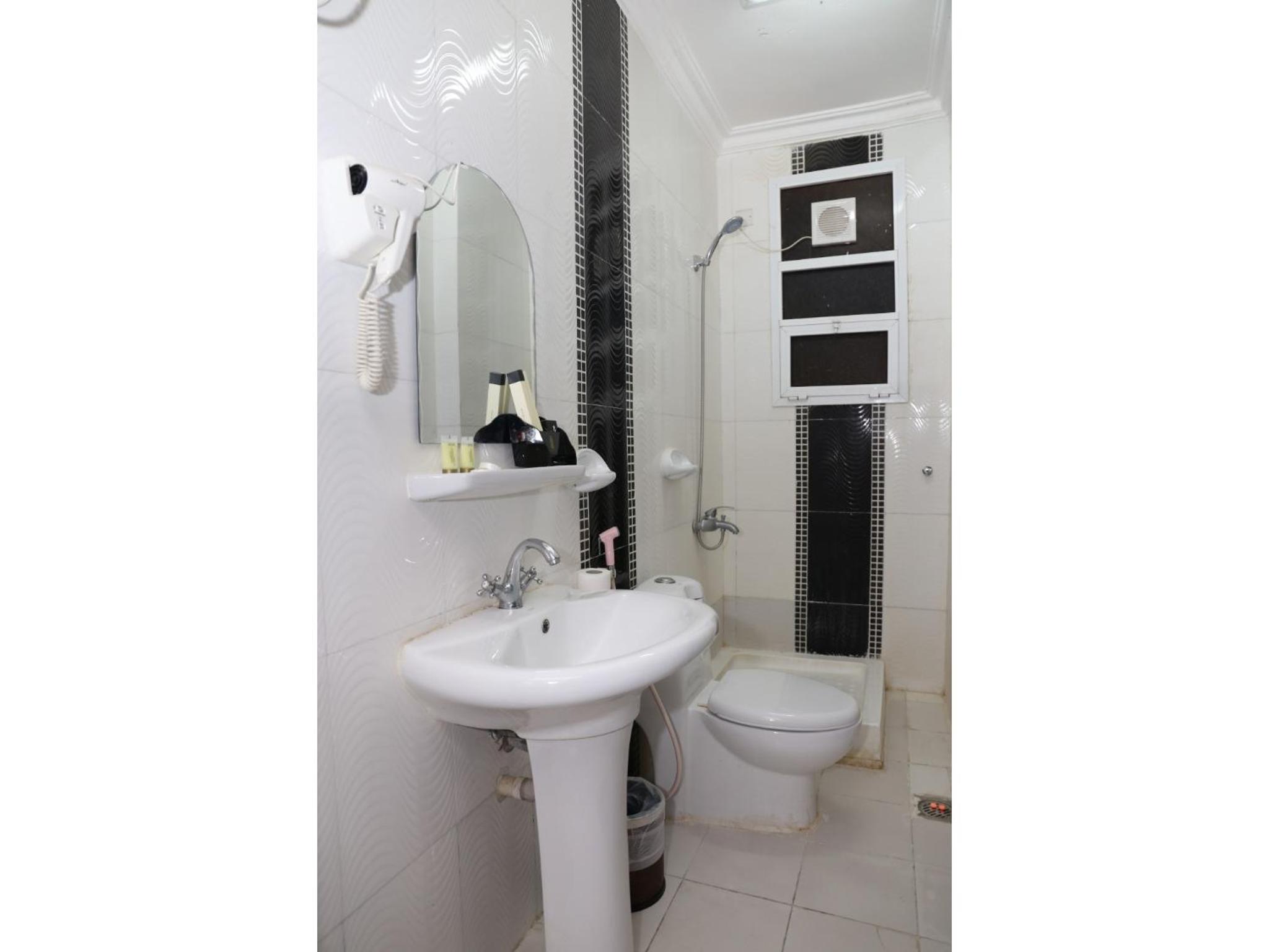 Double or Twin Room photo 1