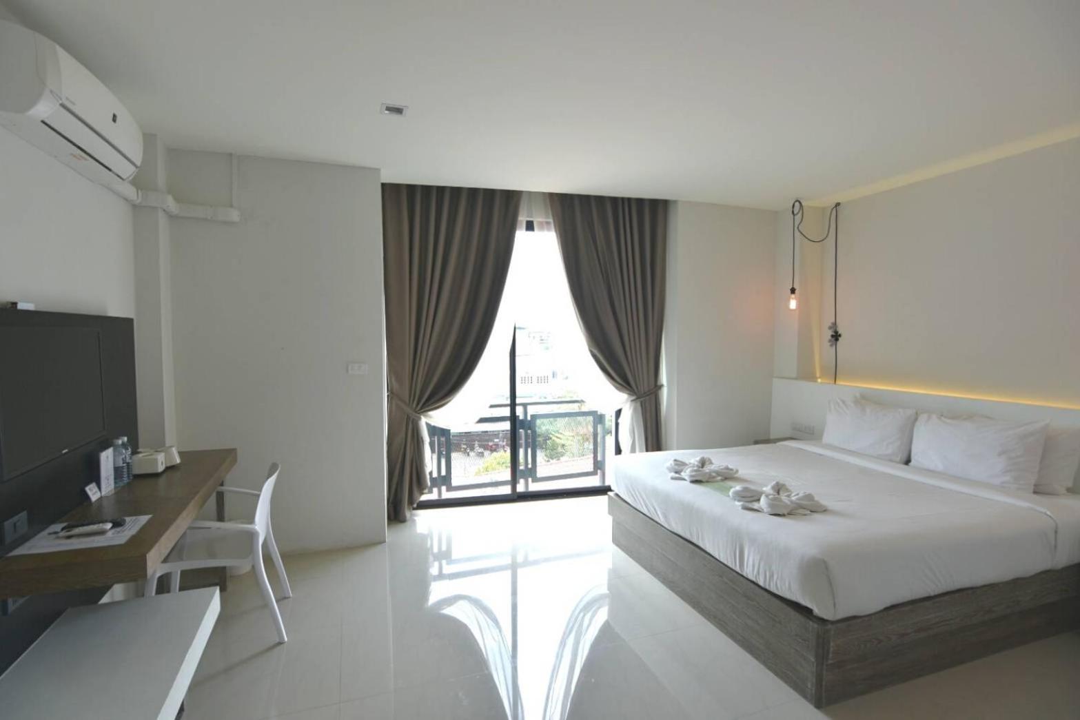 Superior King Room