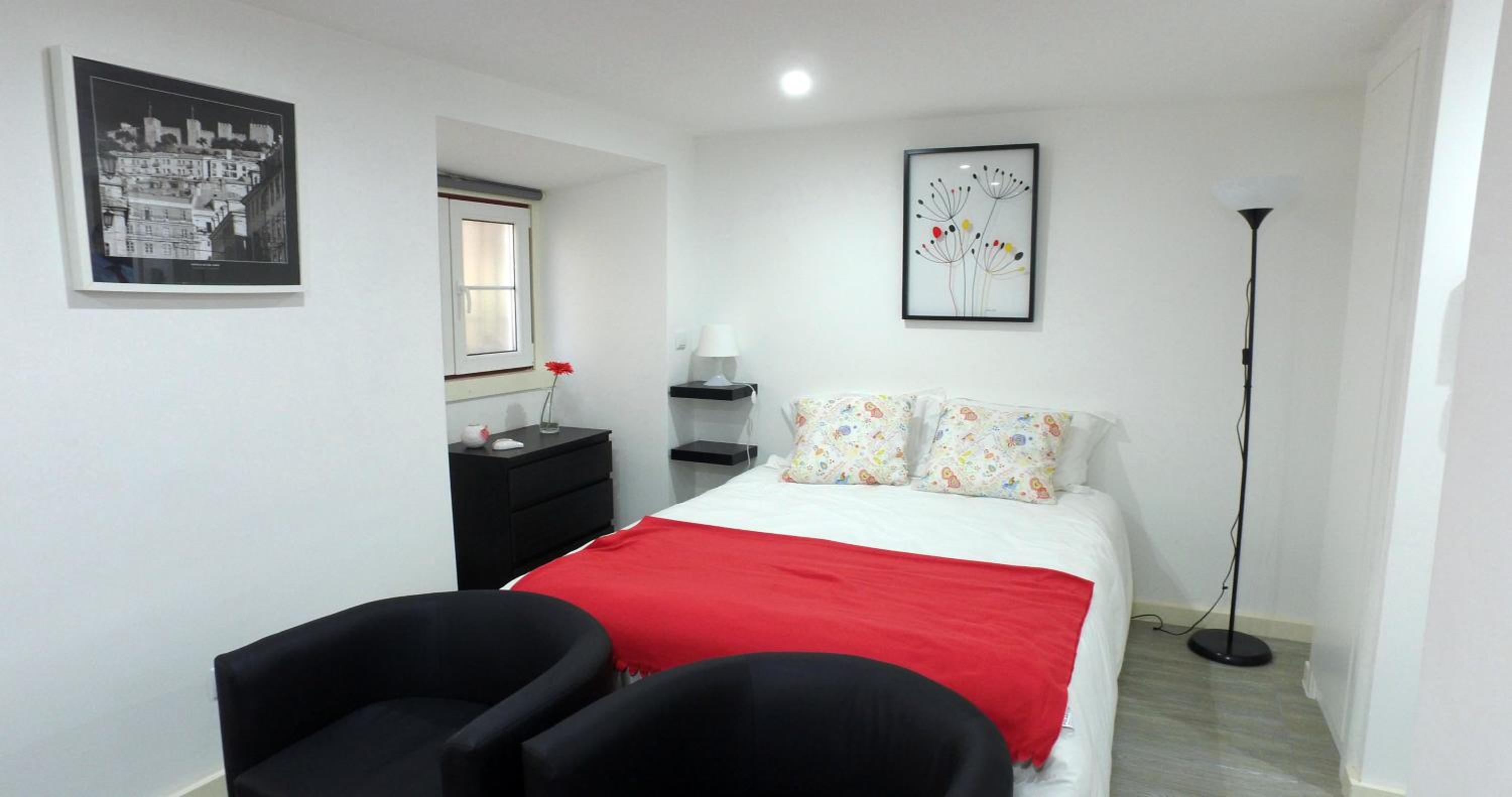 Studio Apartment photo 2