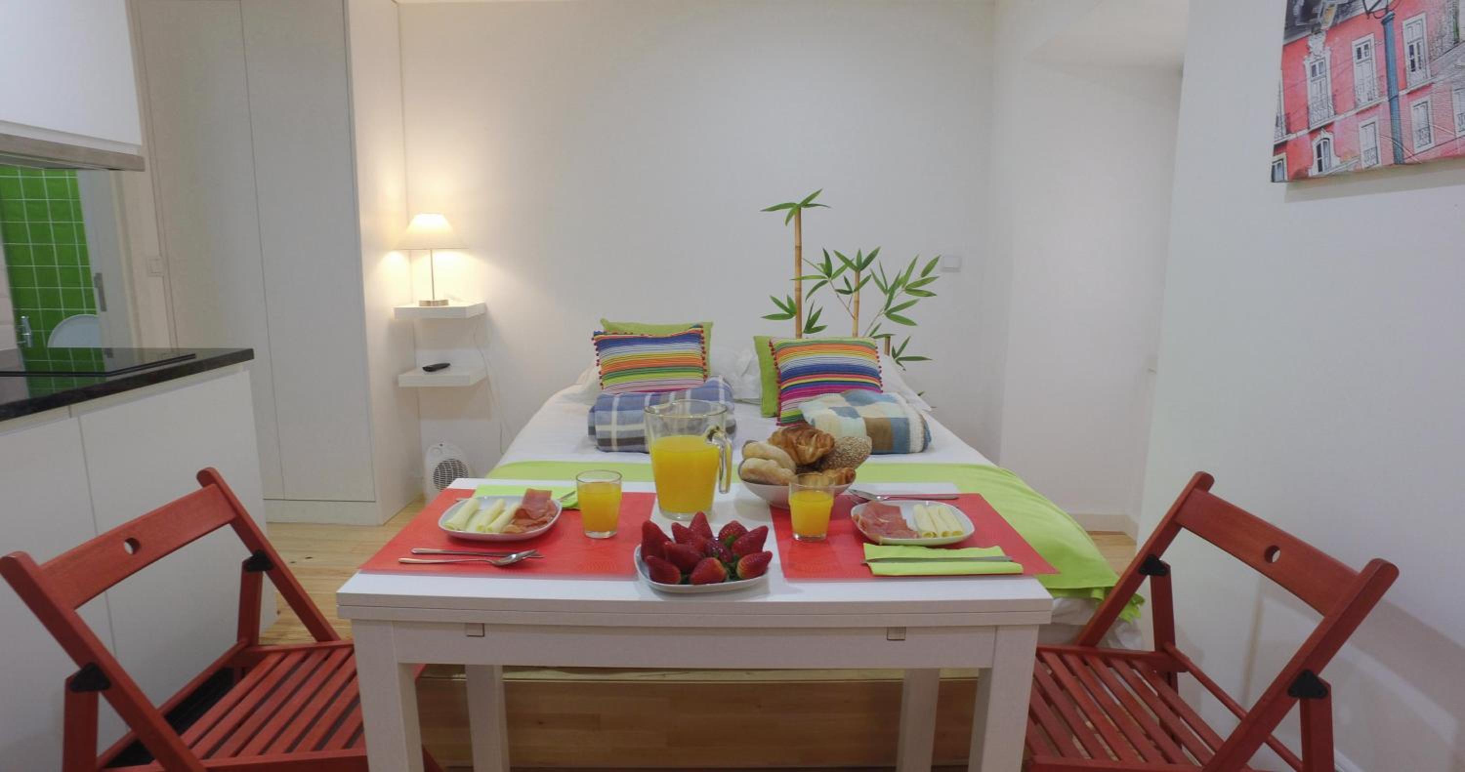 Studio Apartment photo 3