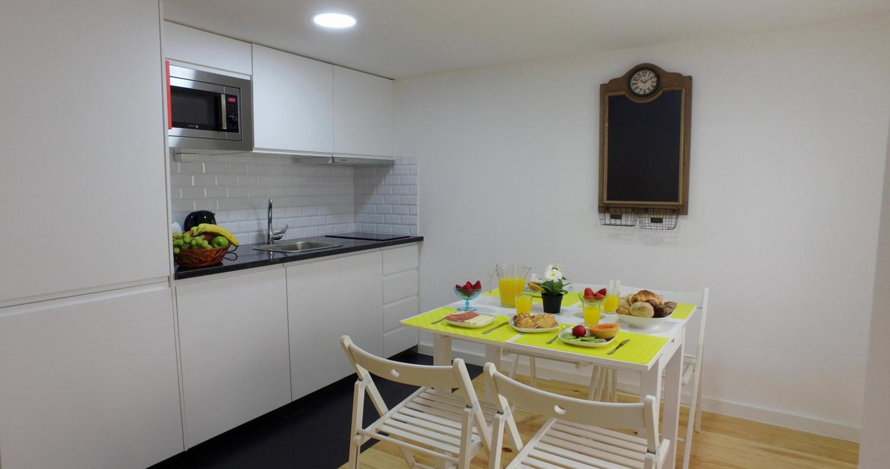 Apartment with Terrace photo 3
