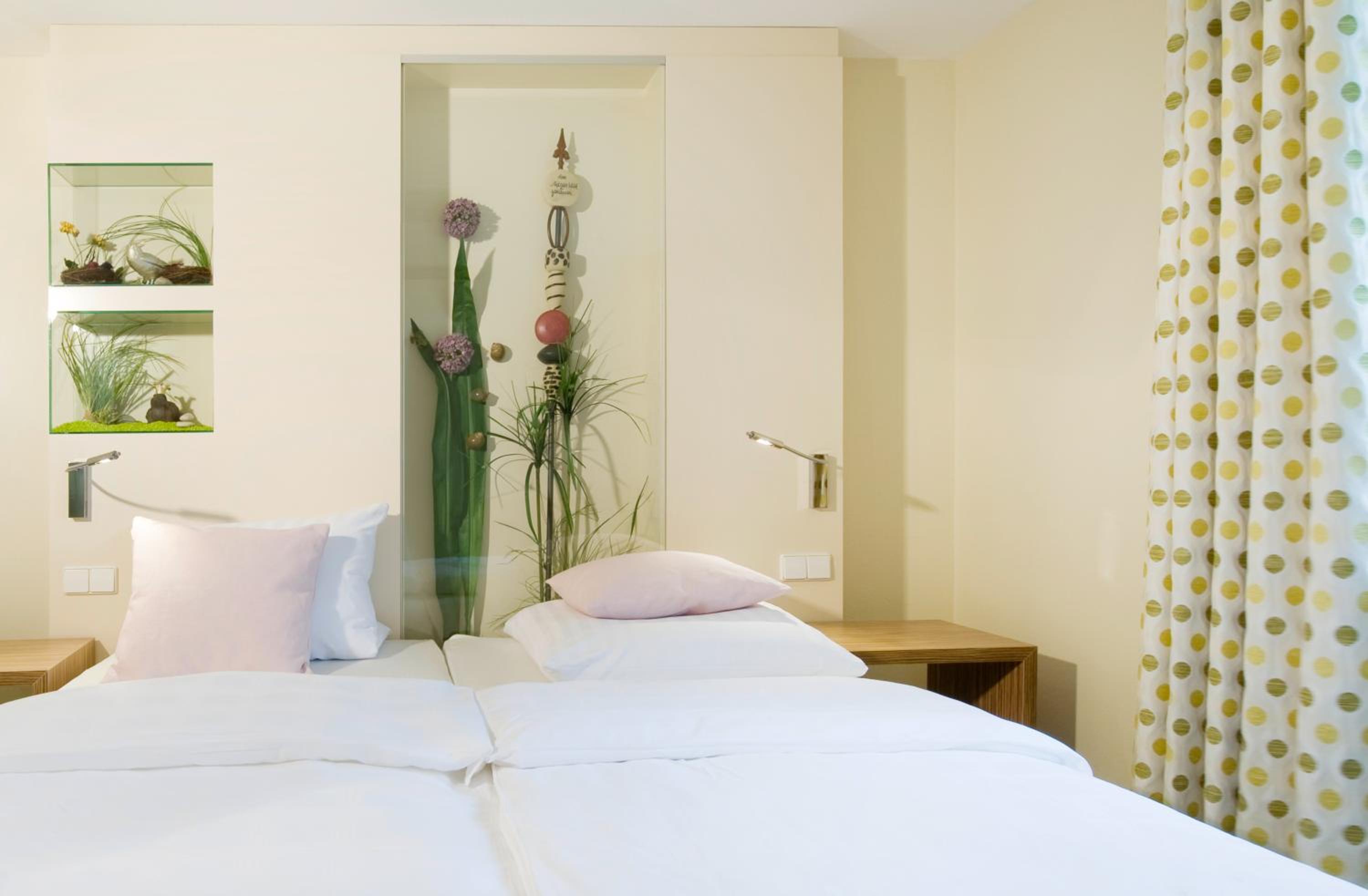Standard Double Room photo 3
