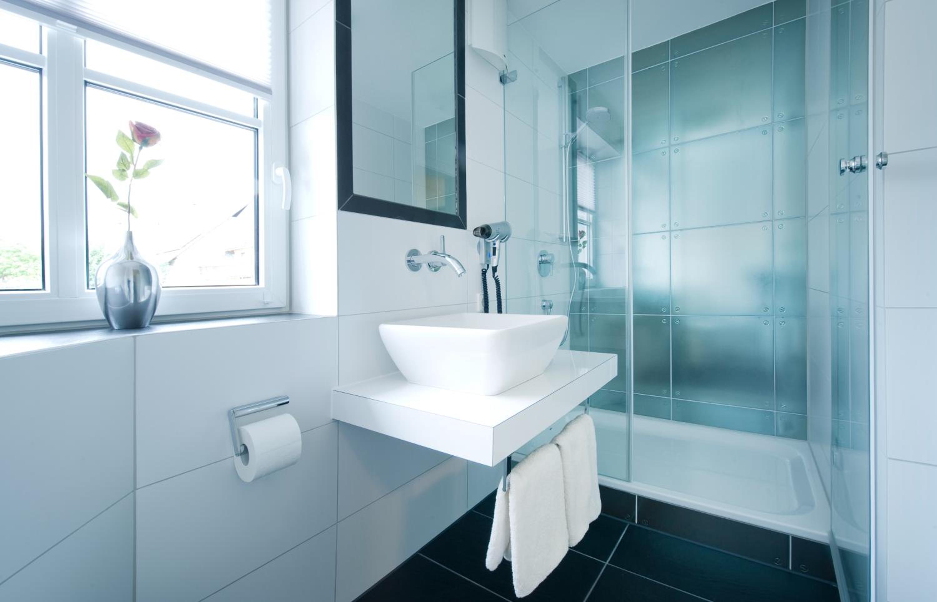 Standard Single Room with Shower photo 2
