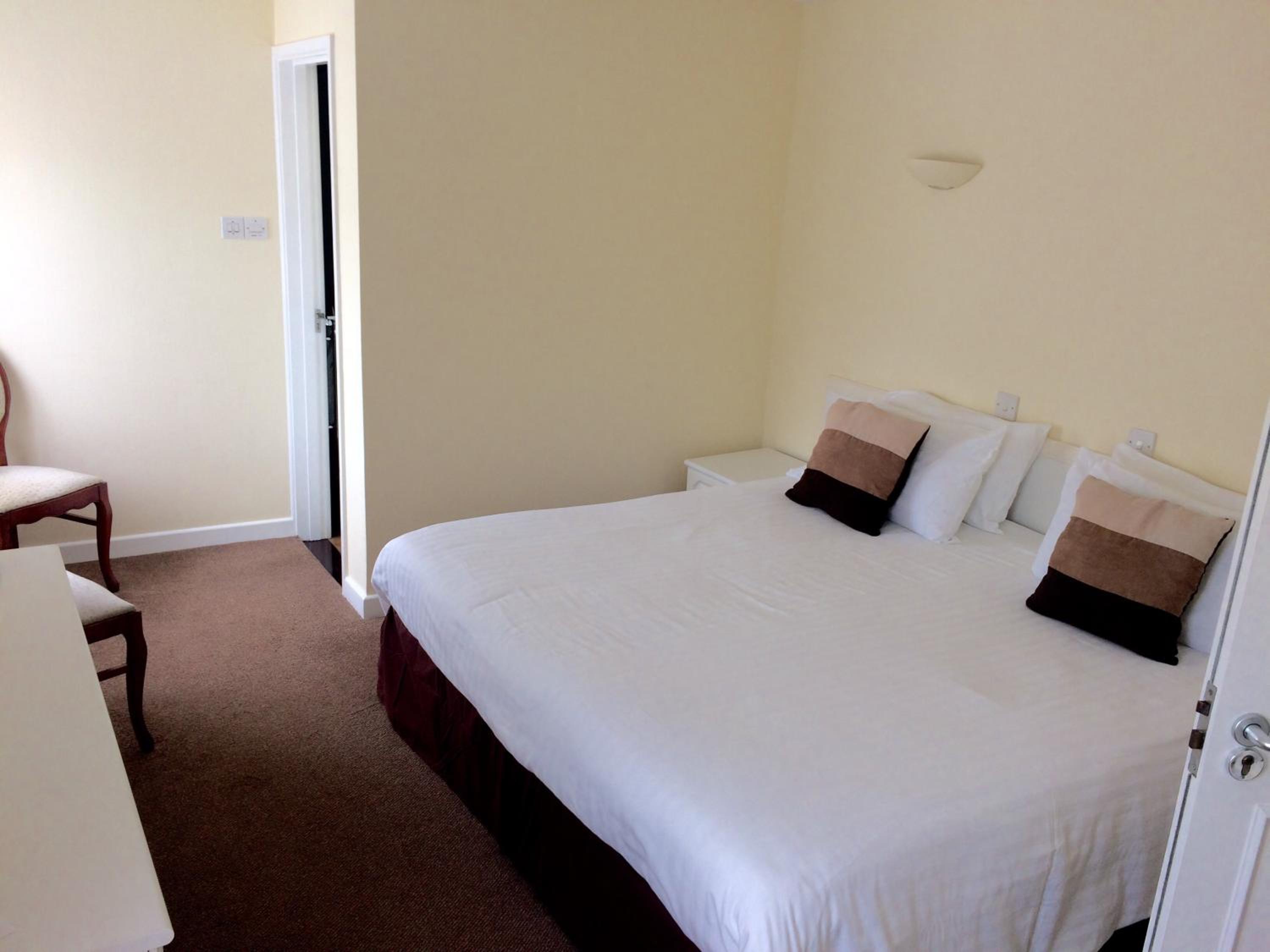 One-Bedroom Apartment Inland View - Photo 4