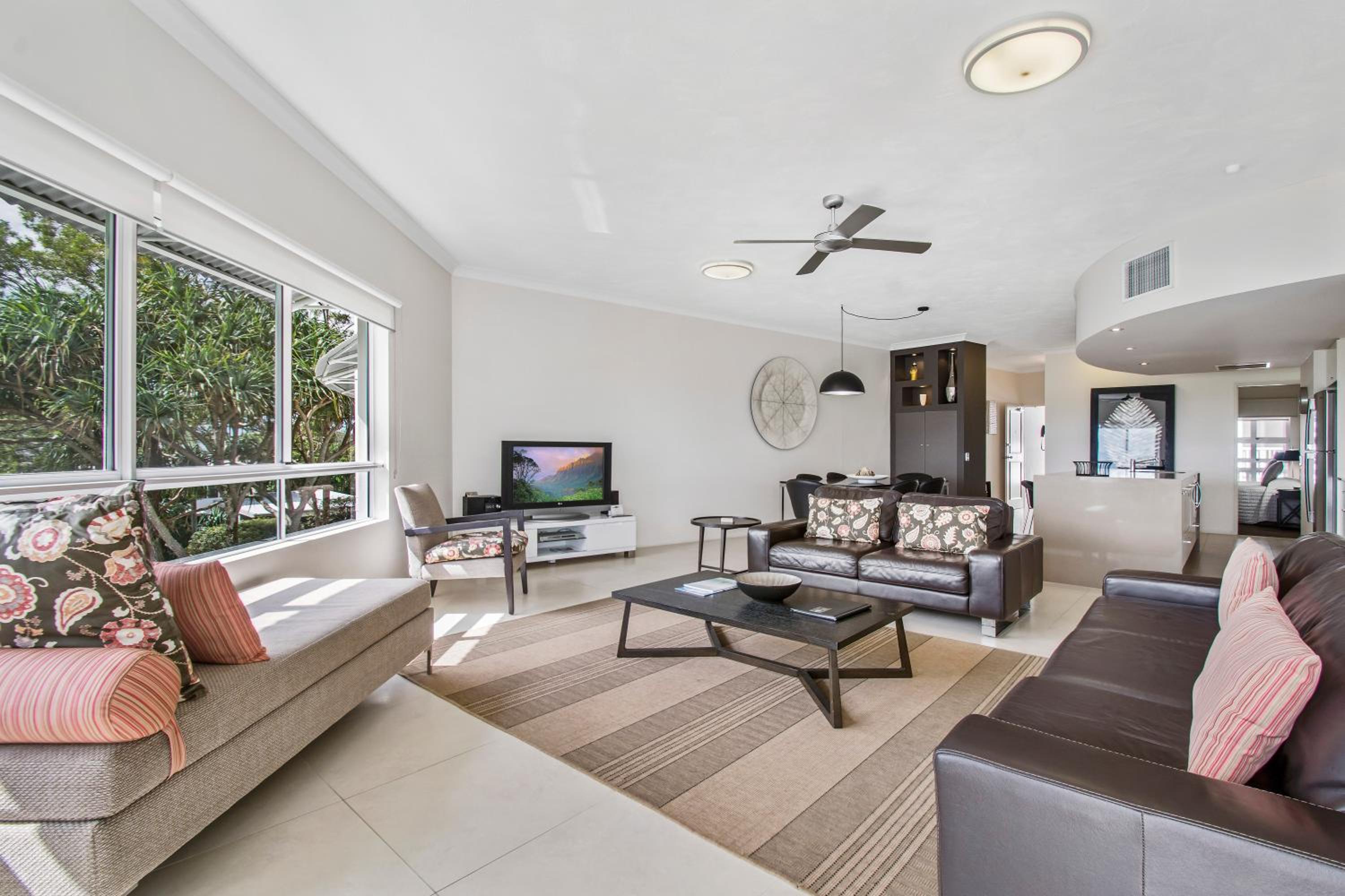 Three-Bedroom Premier Apartment with Ocean View photo 3