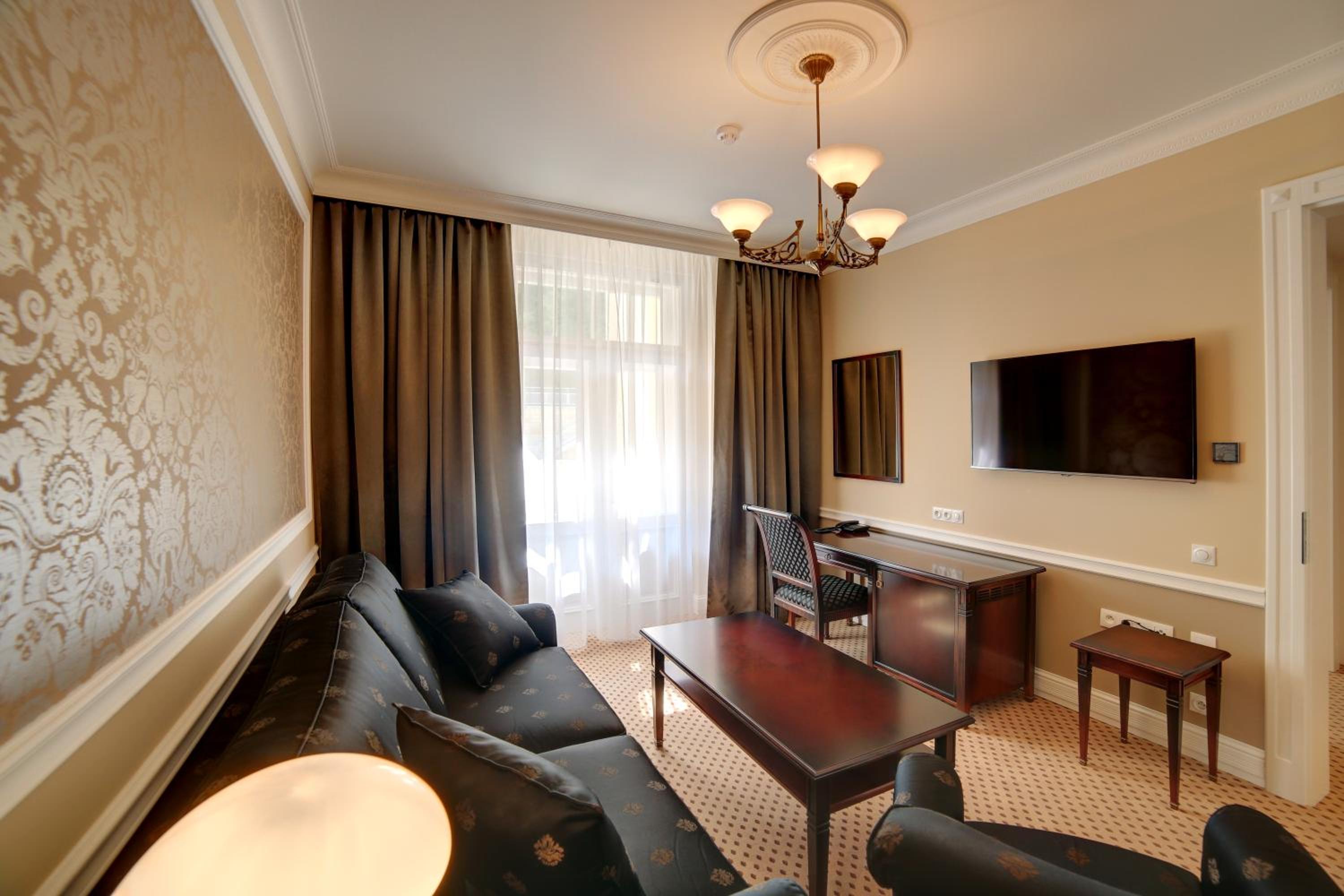 Suite Standard with Wellness Access photo 1