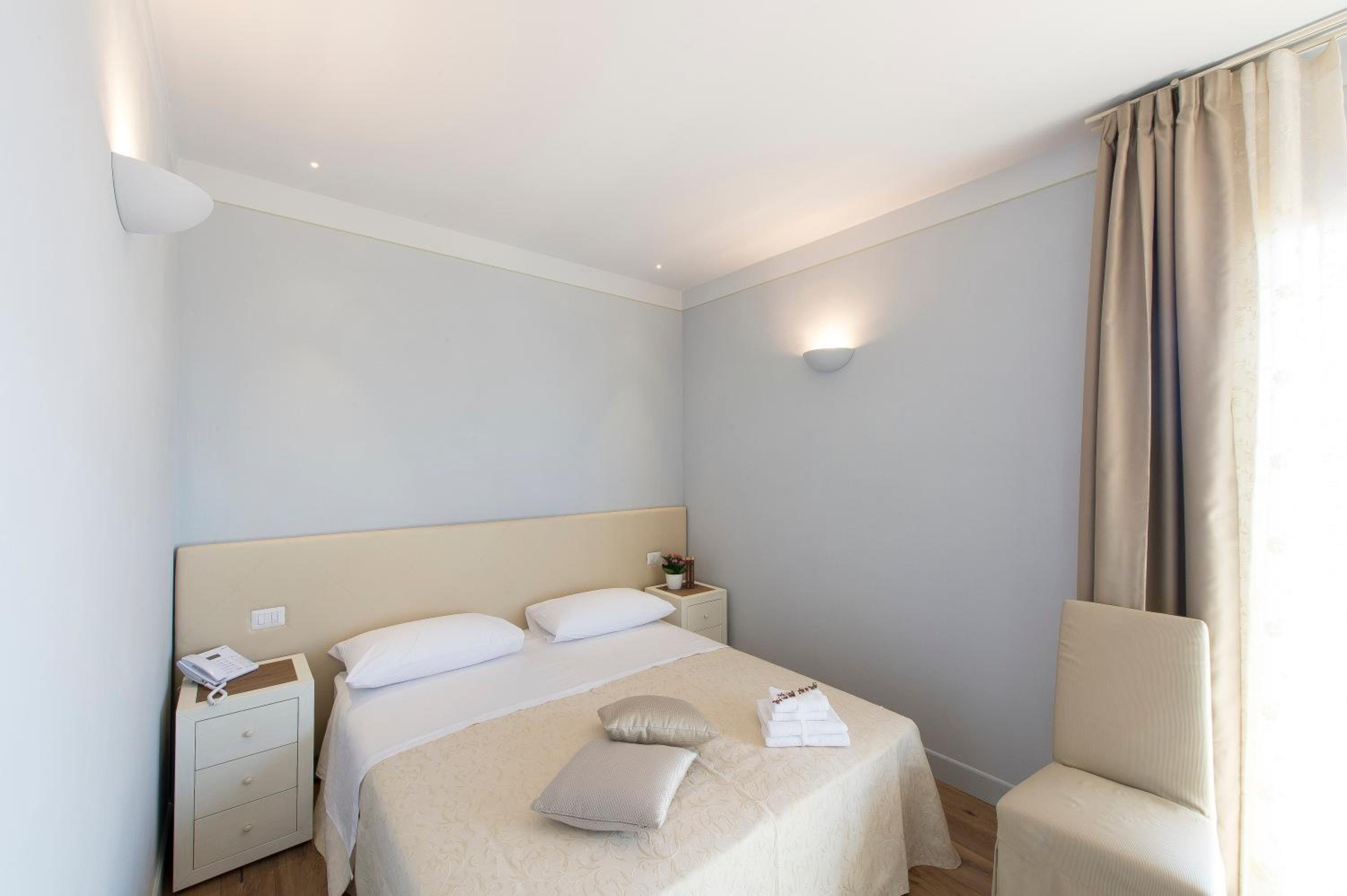 Double or Twin Room photo 1