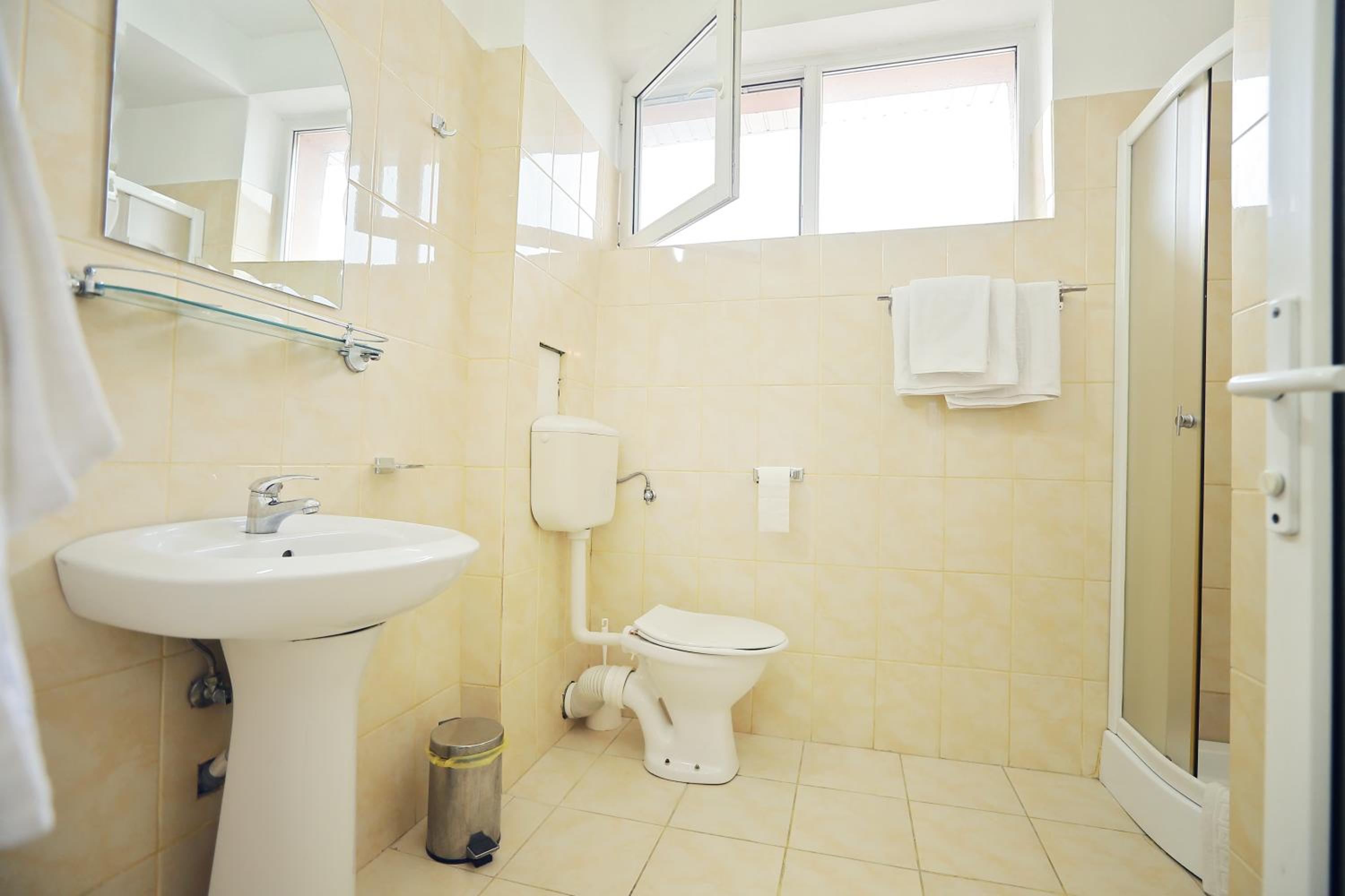 Triple Room - Photo 4