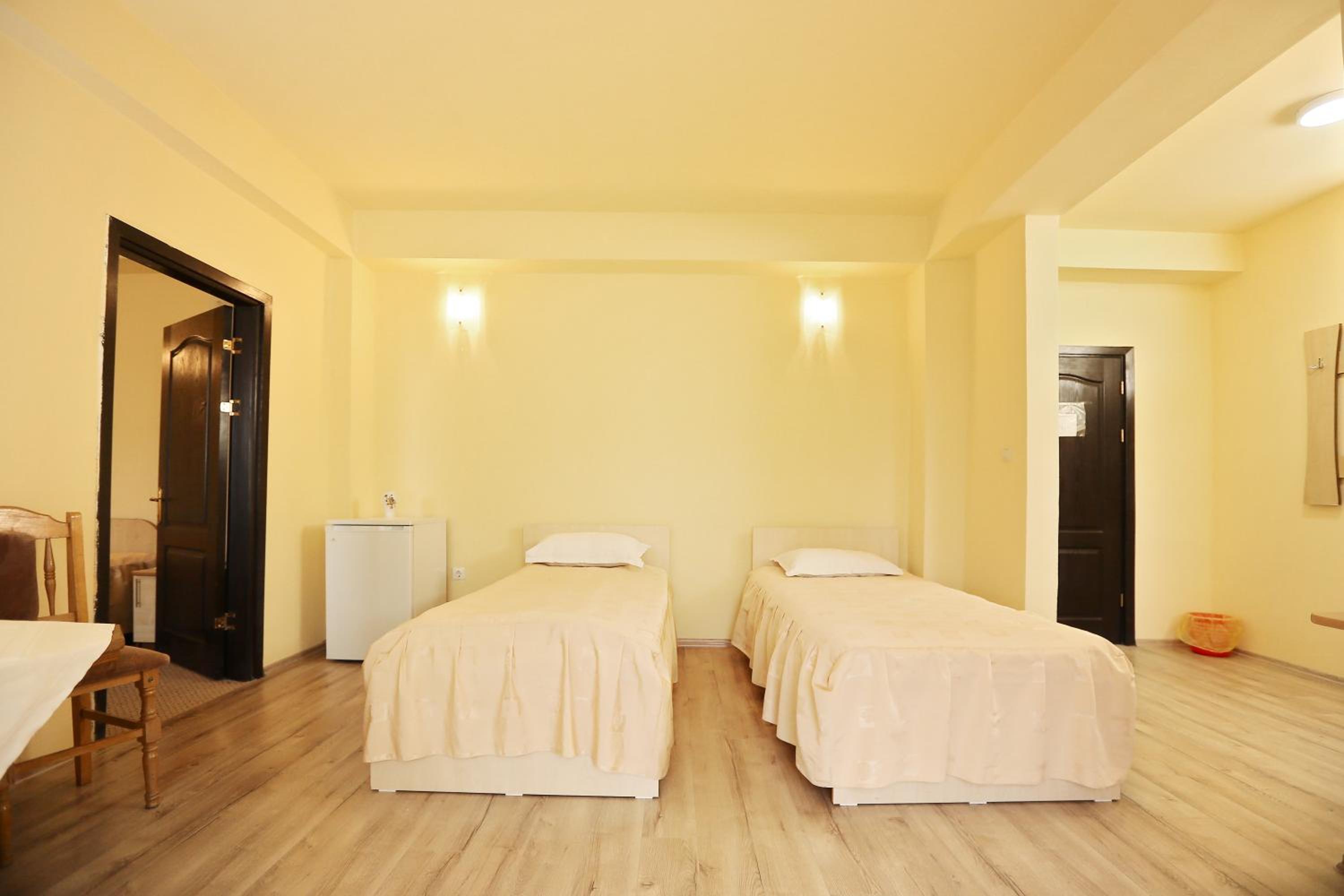 Triple Room - Photo 2