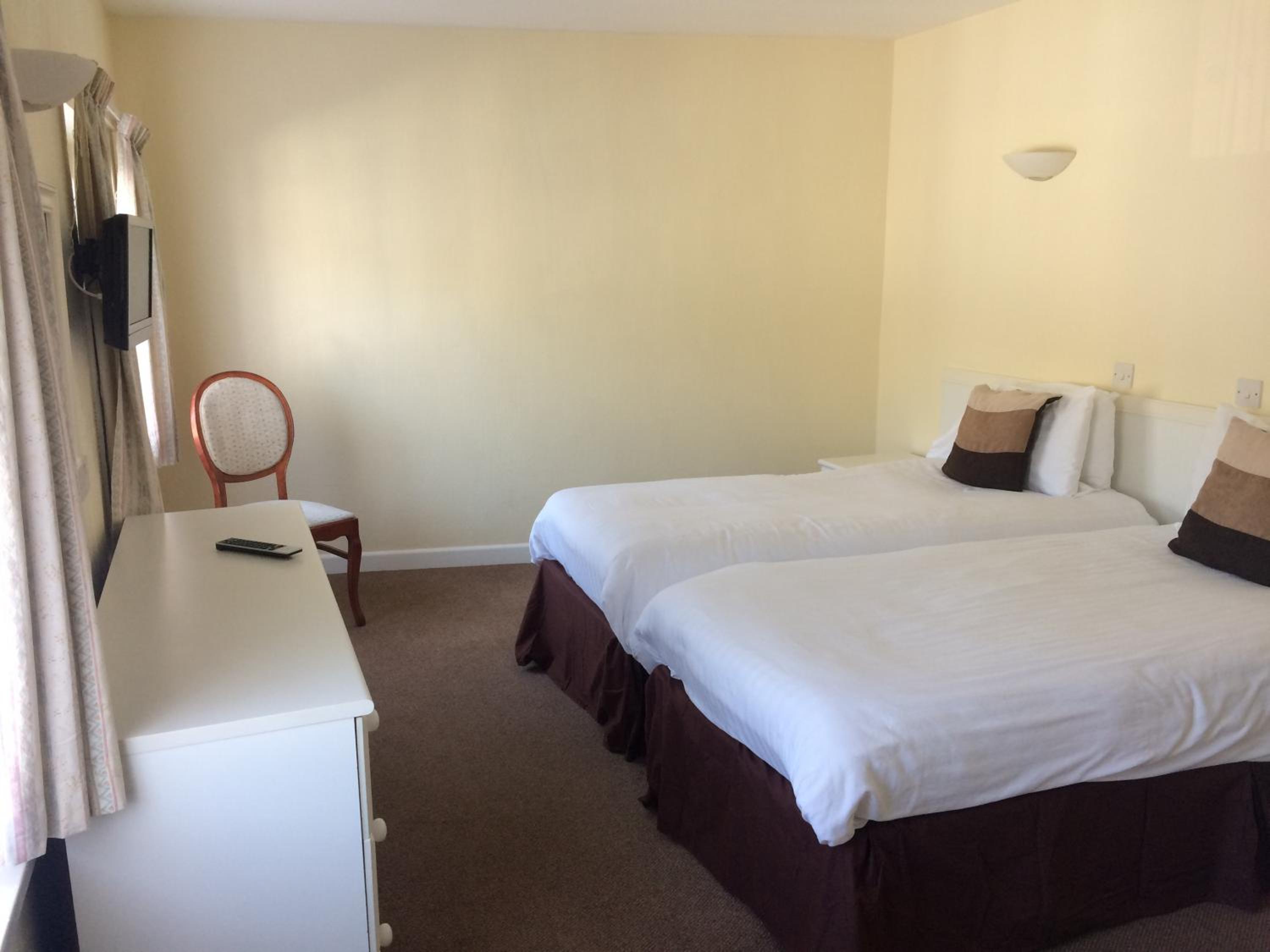 Two-Bedroom Apartment with Balcony - Photo 1
