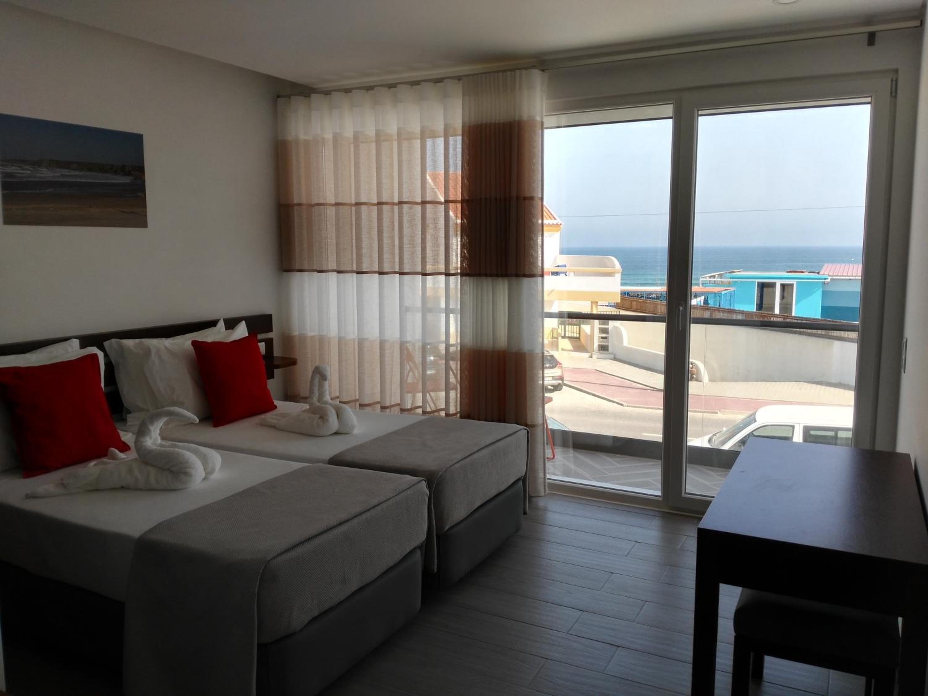 Twin Room with Sea View photo 1