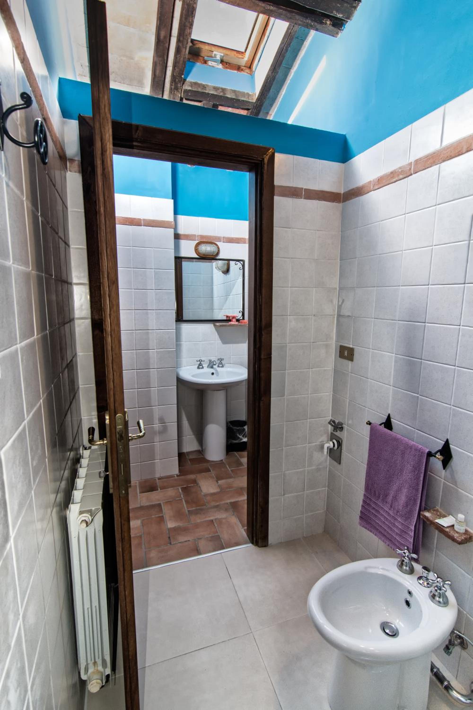 One-Bedroom Apartment with Terrace photo 3