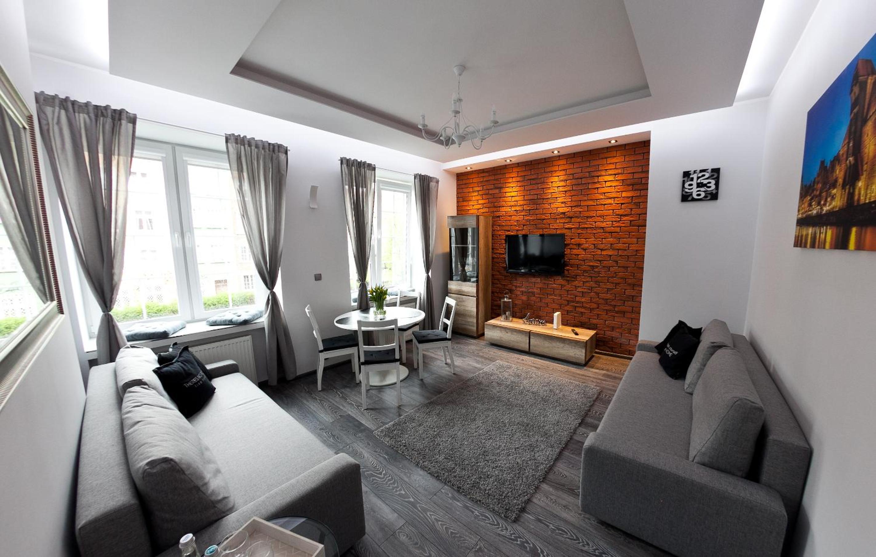Deluxe Apartment