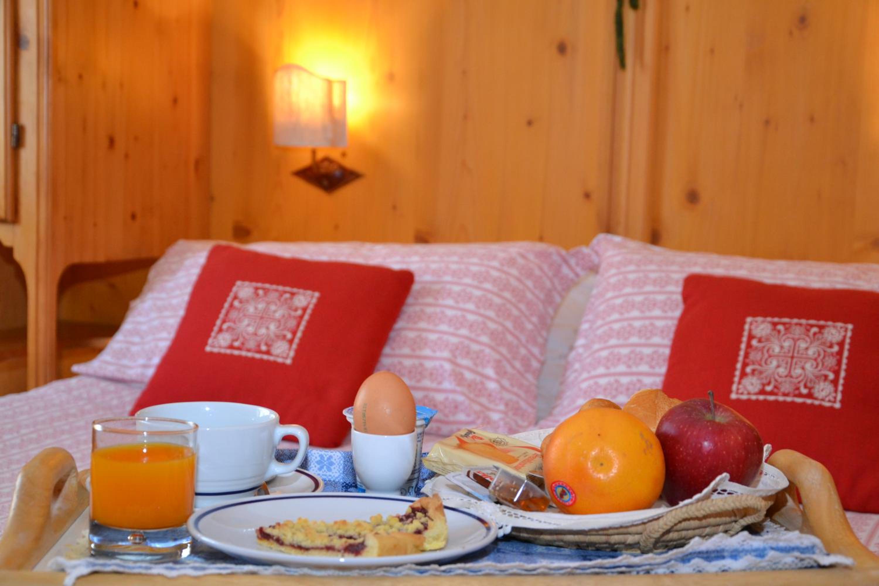 Double or Twin Room - Photo 4