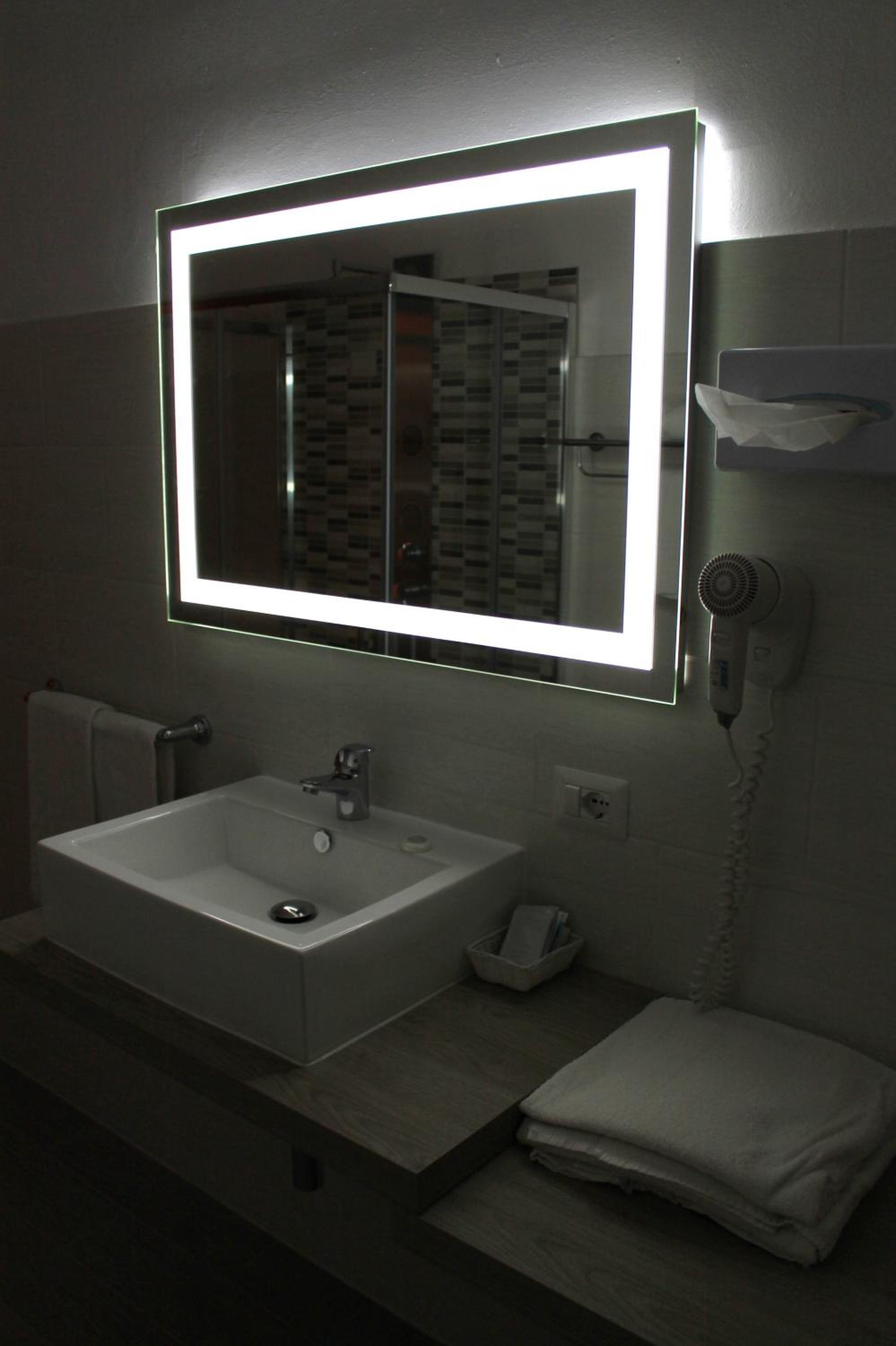 Quadruple Room - Photo 2
