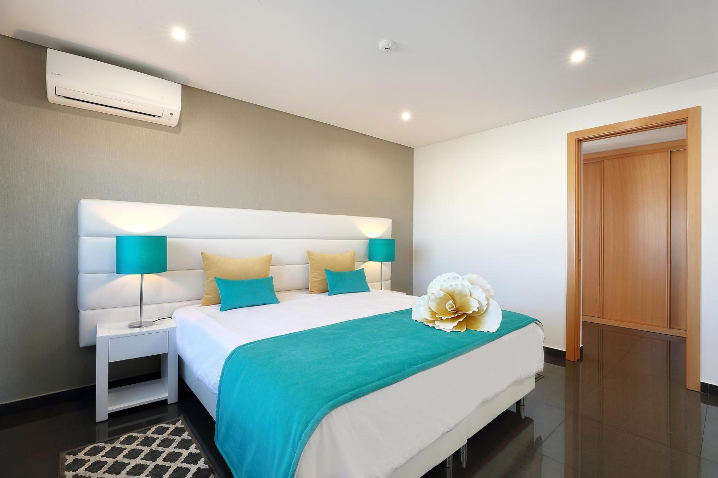 Standard Suite - Photo 1