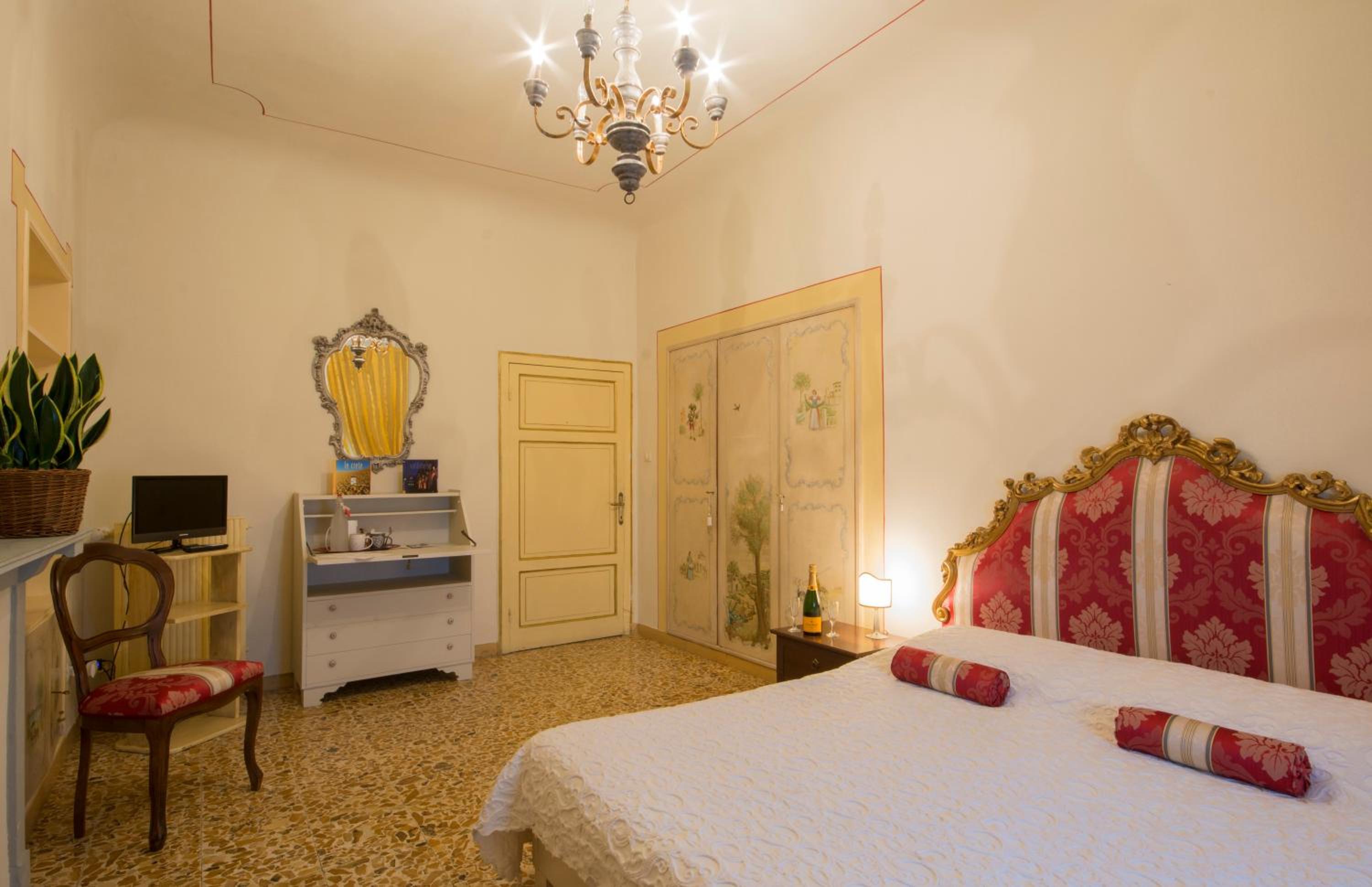 Double Room with Private External Bathroom