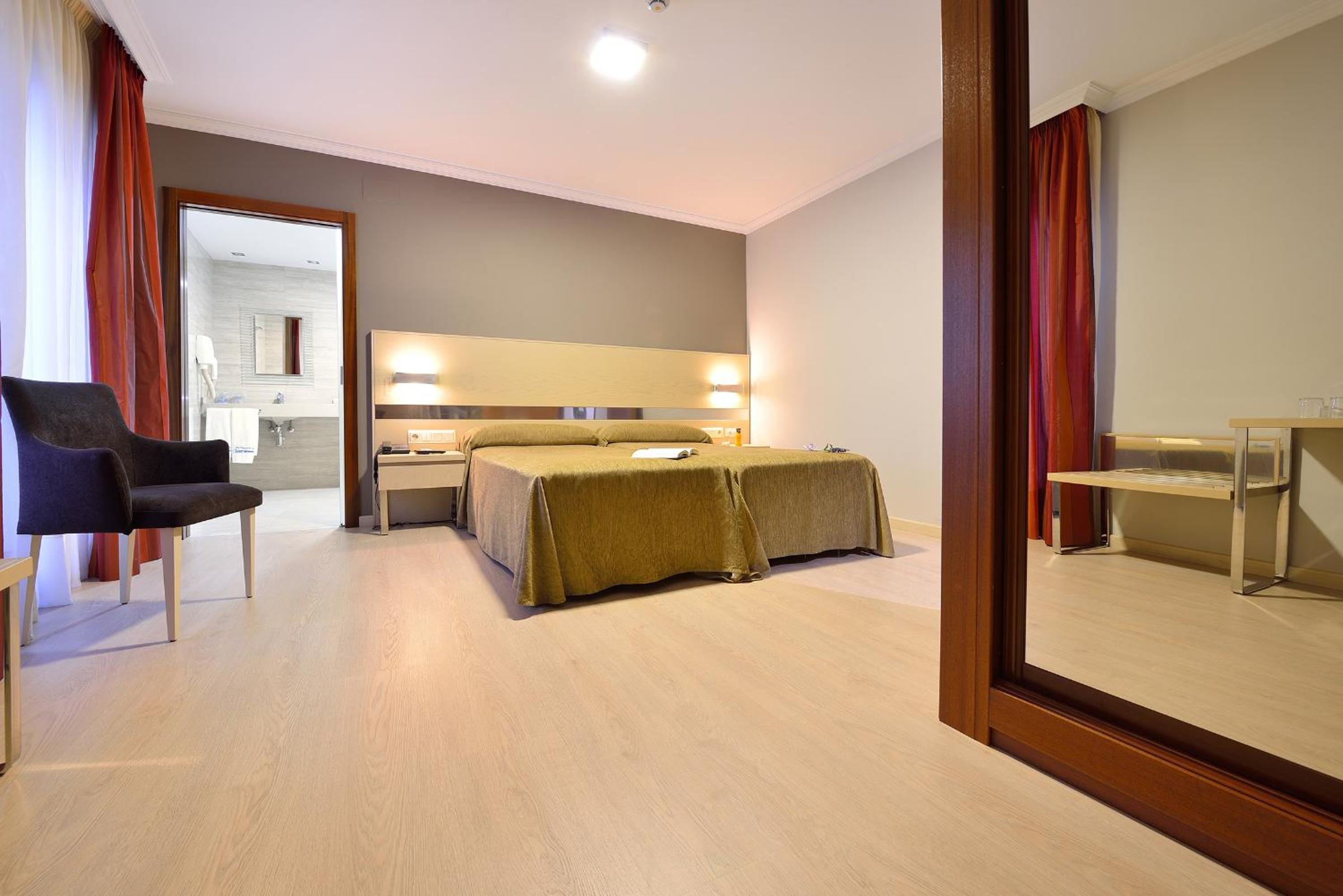 Double Room - Photo 1