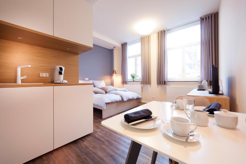 One-Bedroom Apartment - Photo 1