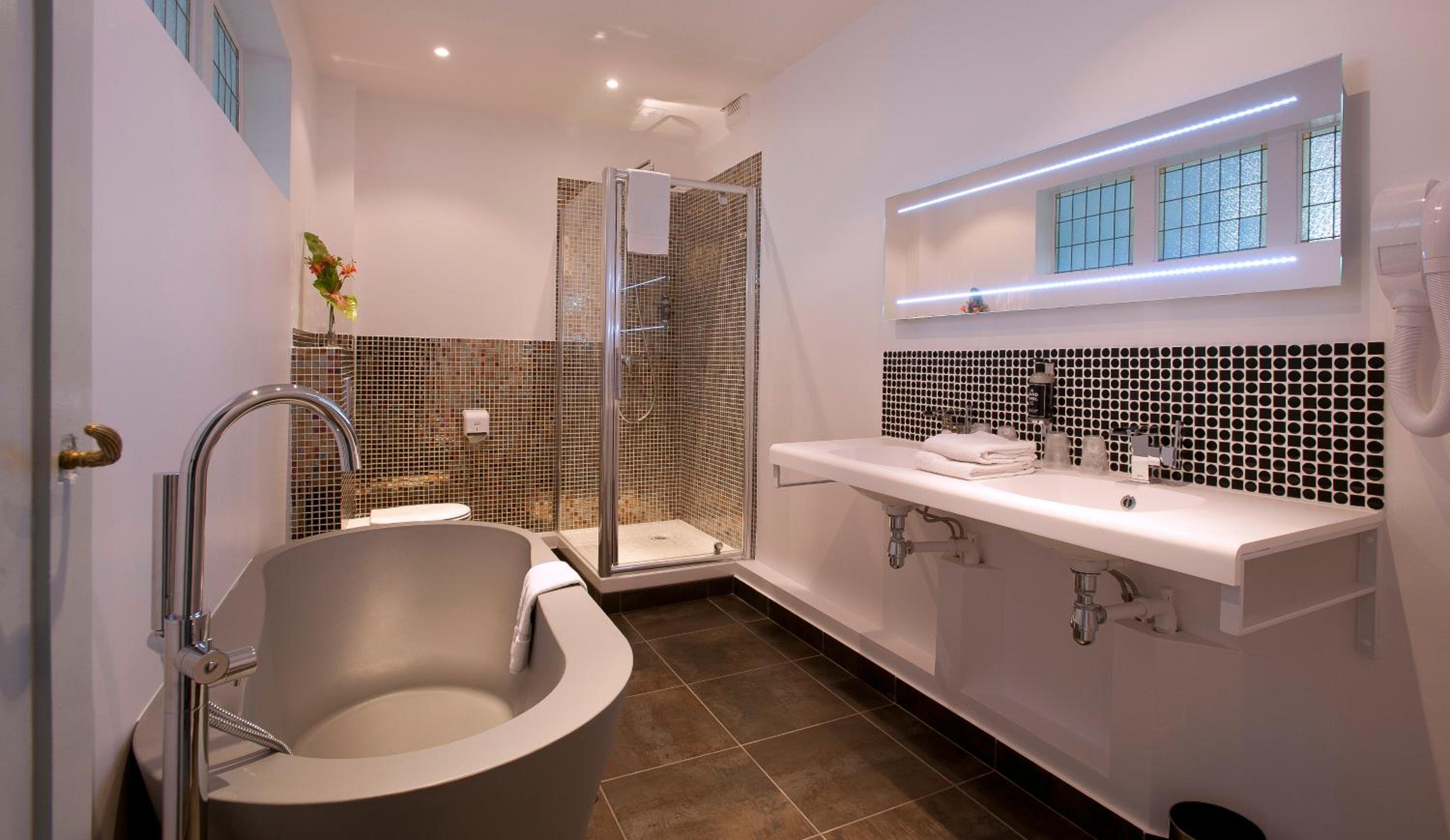 Junior Suite - Photo 12