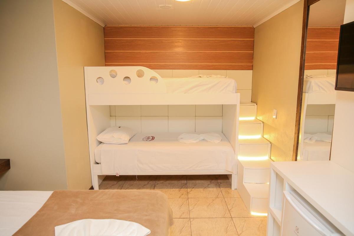 Deluxe Quadruple Room photo 2