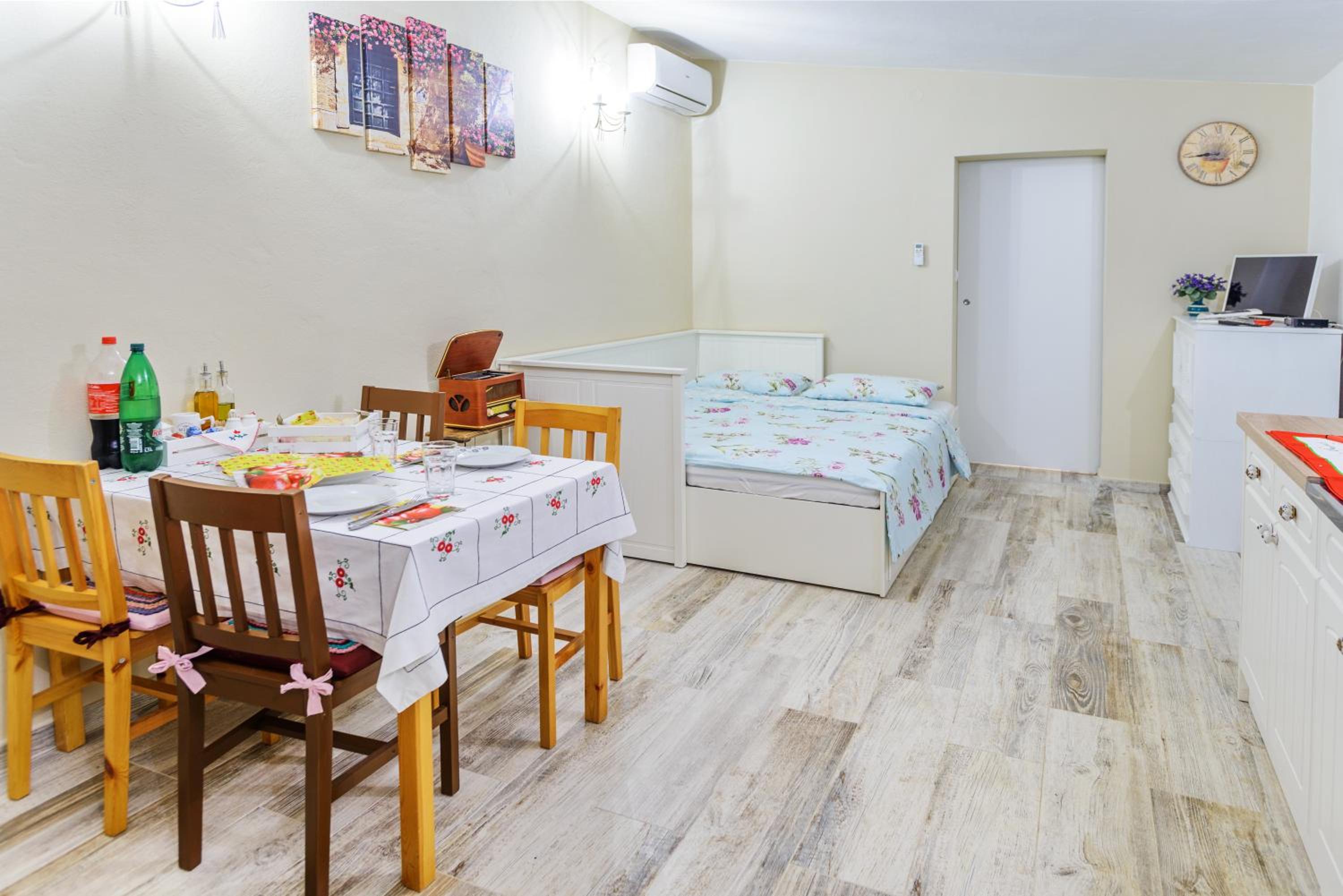 Apartment with Terrace