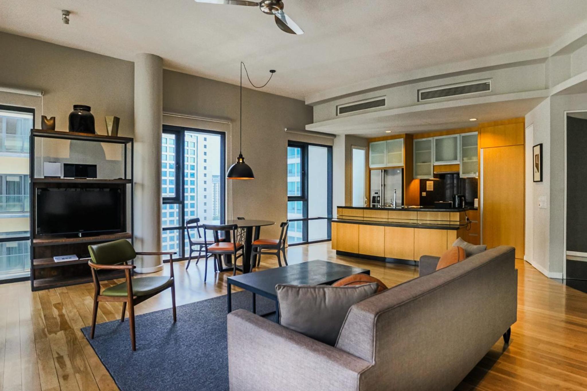 One Bedroom Suite on High Floor with Twin Tower View