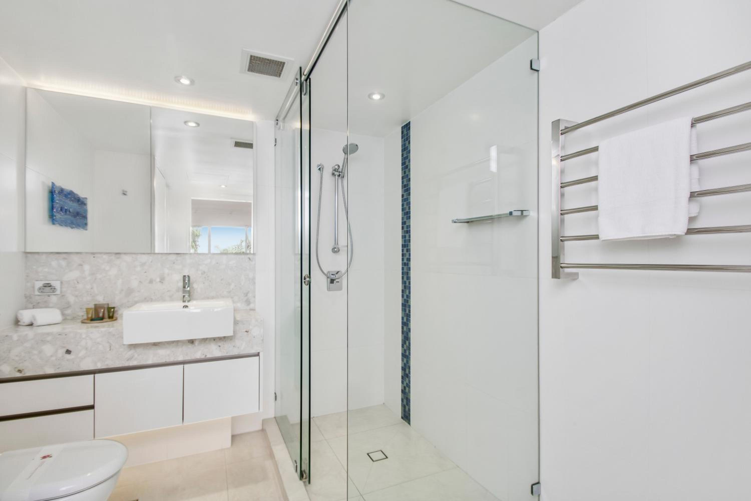 One-Bedroom Premier Apartment with Ocean View photo 2