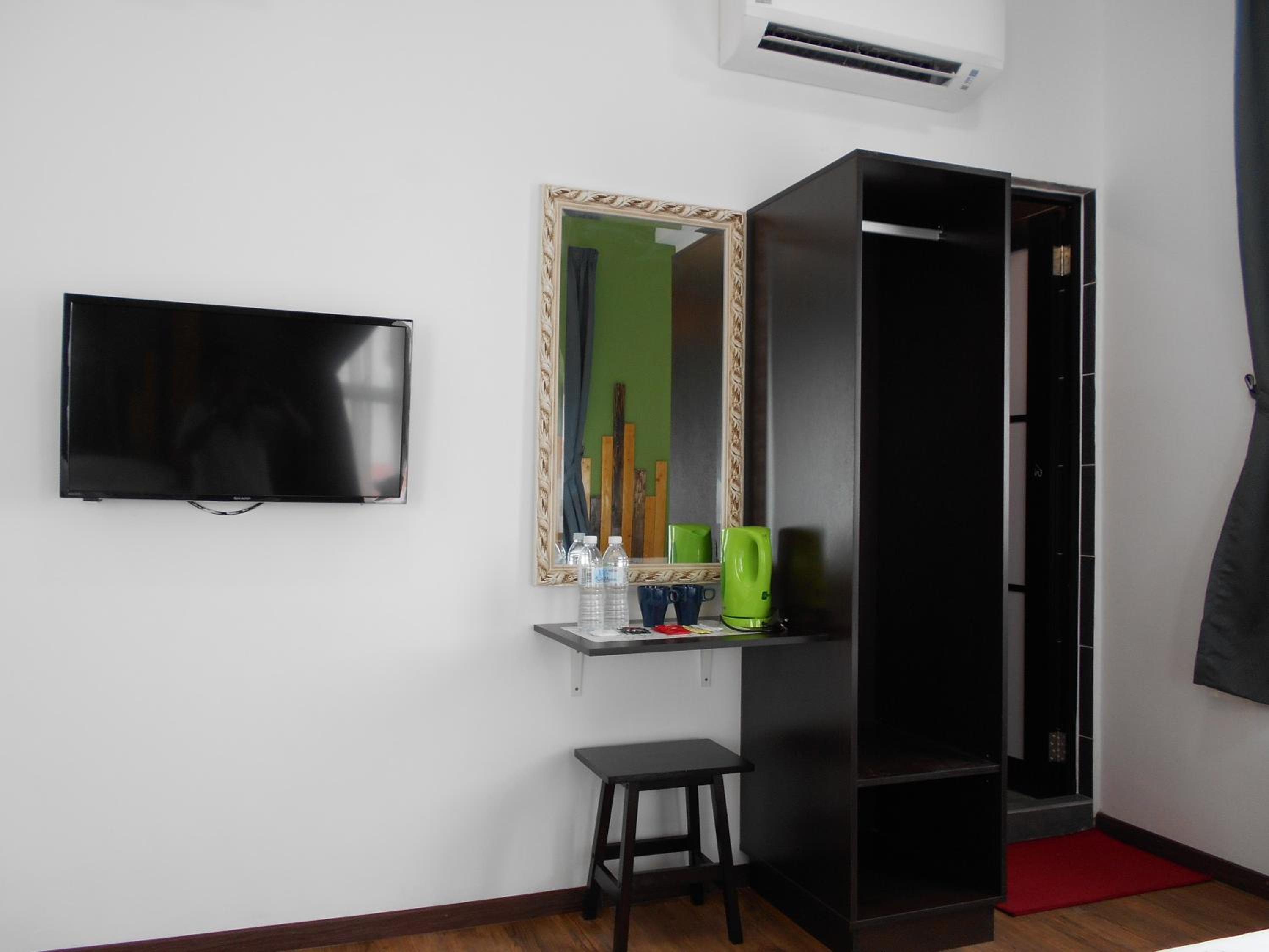 Deluxe Twin Room photo 3