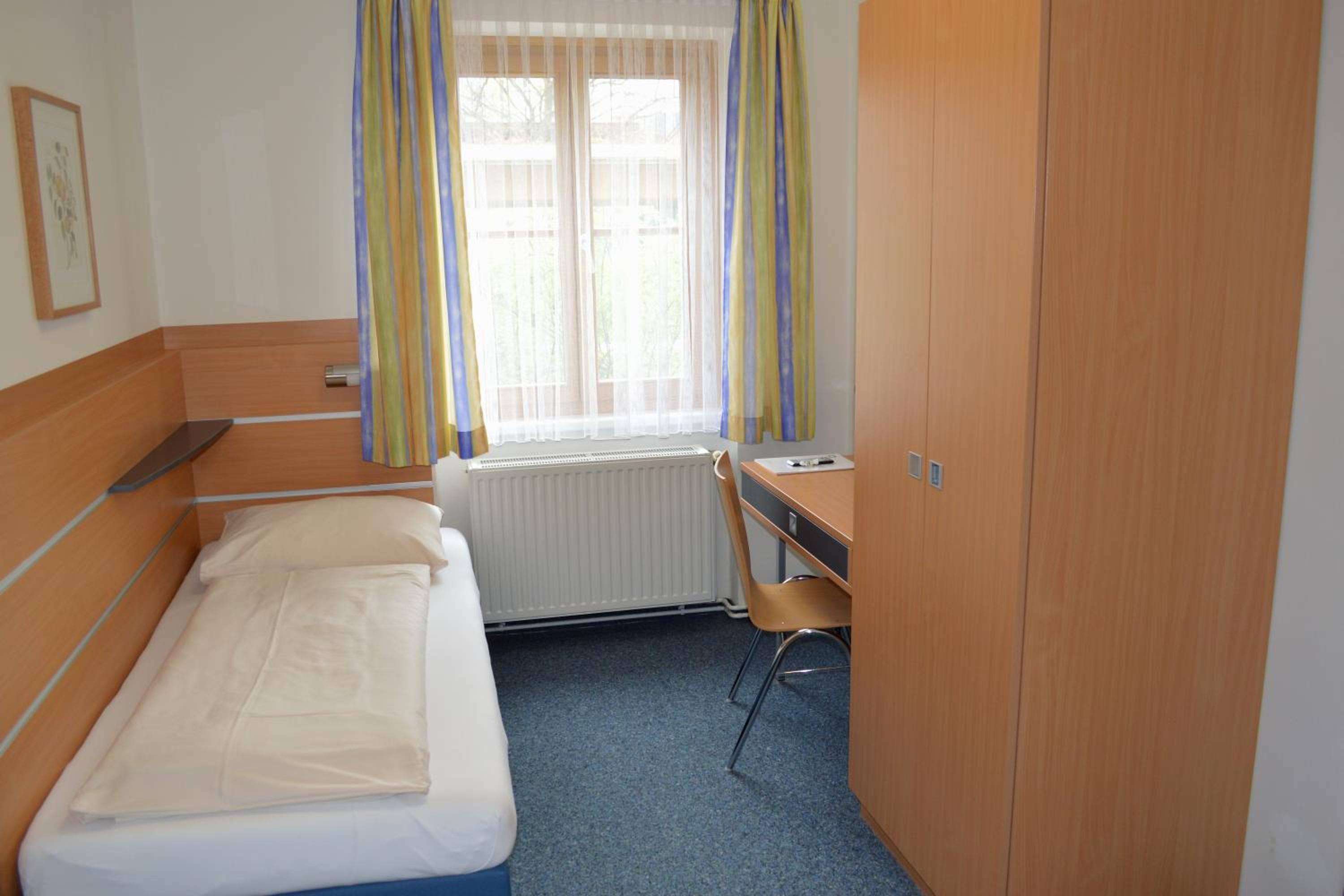 Single Room photo 1