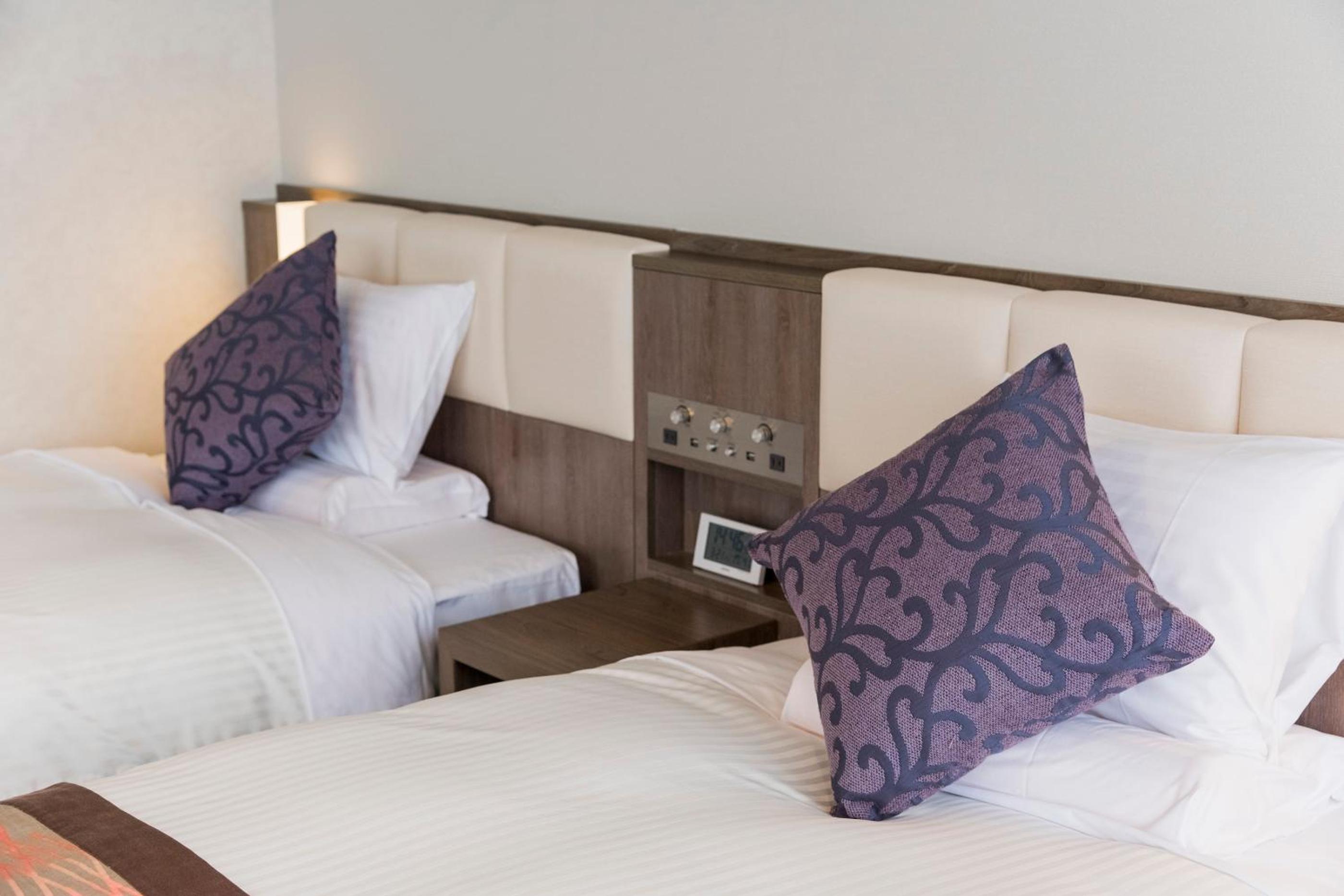 Standard Twin Room - Non-Smoking - Photo 10