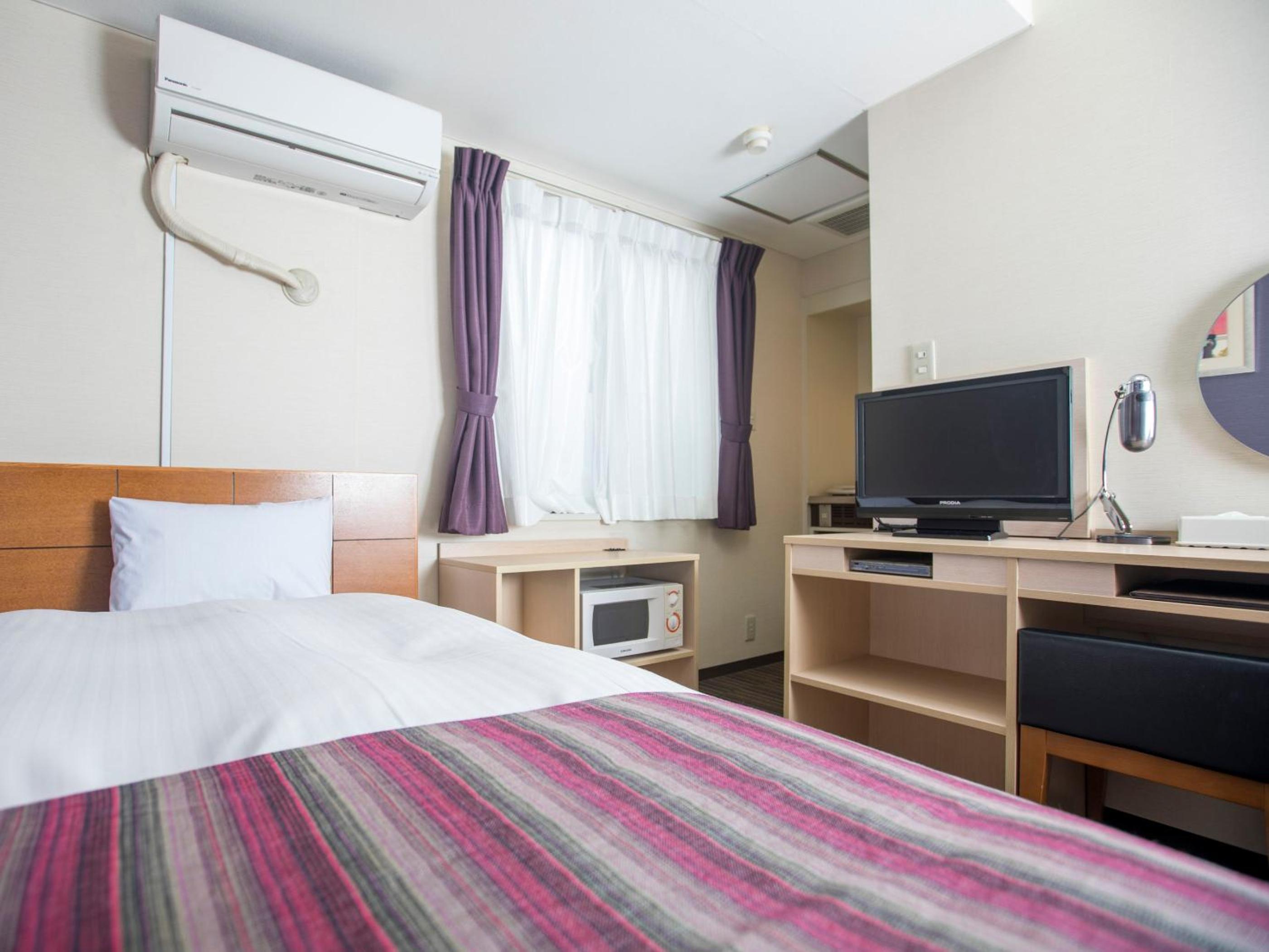 Single Room - Smoking - Long Stay - House Keeping is Optional with Additional Cost photo 3