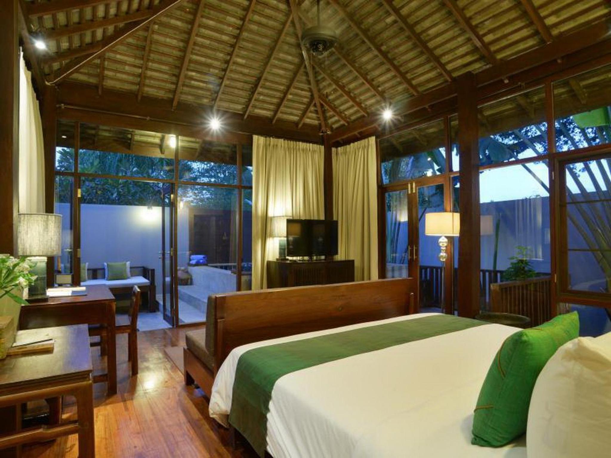 Suite with Private Pool photo 2
