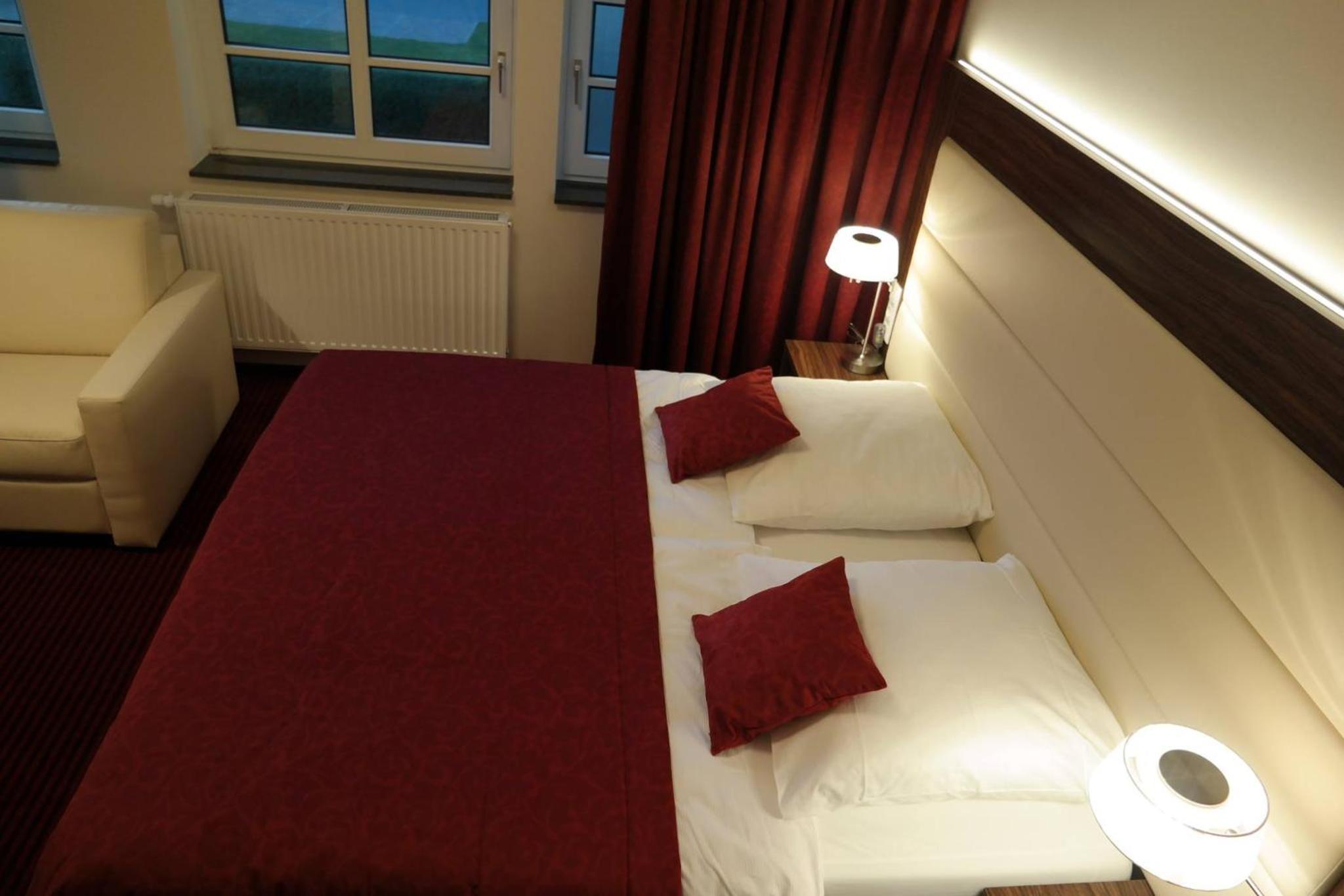 Standard Double Room - Photo 20
