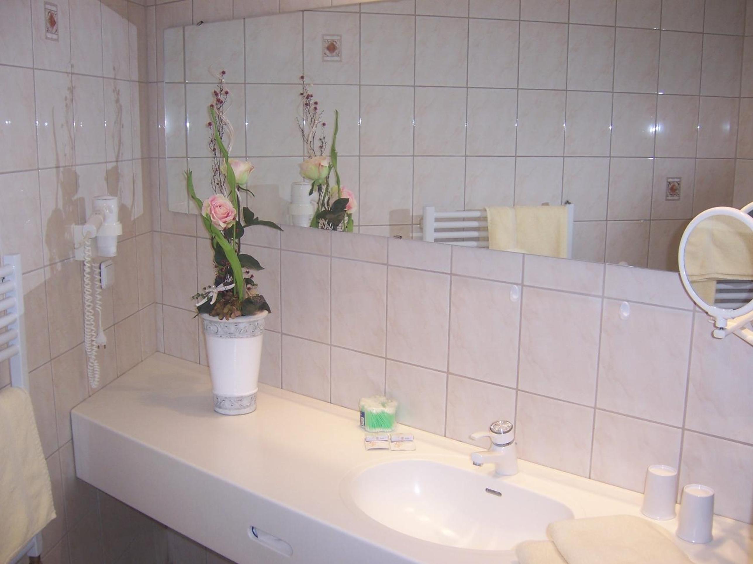 Single Room - Photo 5